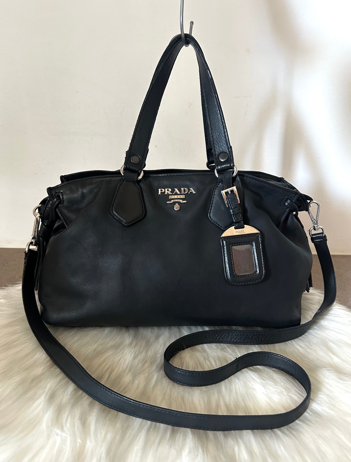 Prada tote in pelle nera