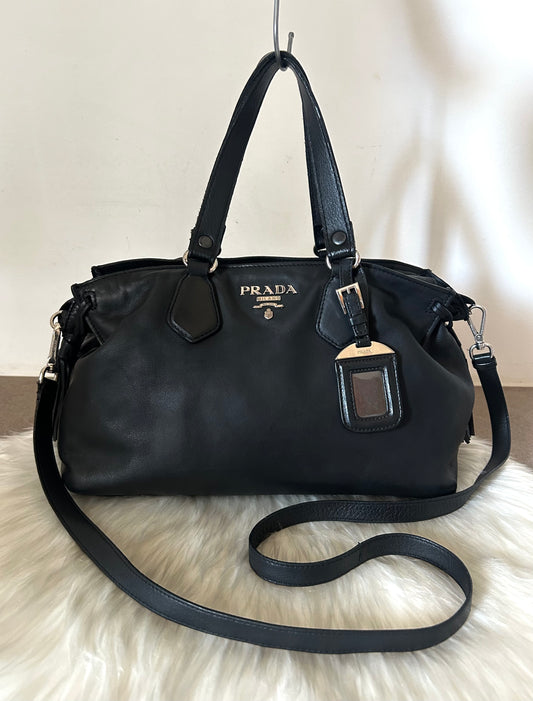 Prada tote in pelle nera