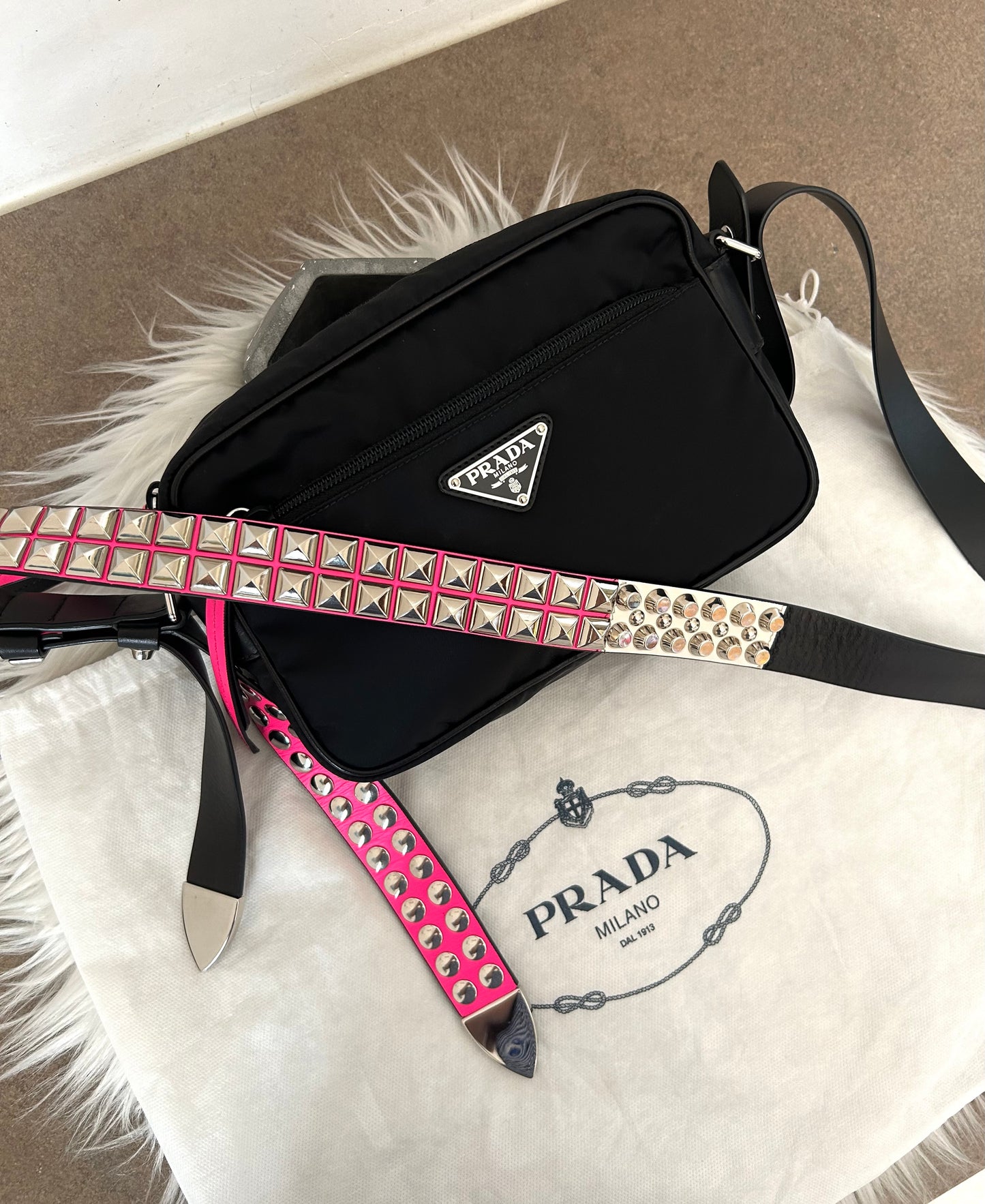 Prada Camera Bag in nylon e pelle con borchie - rarissima