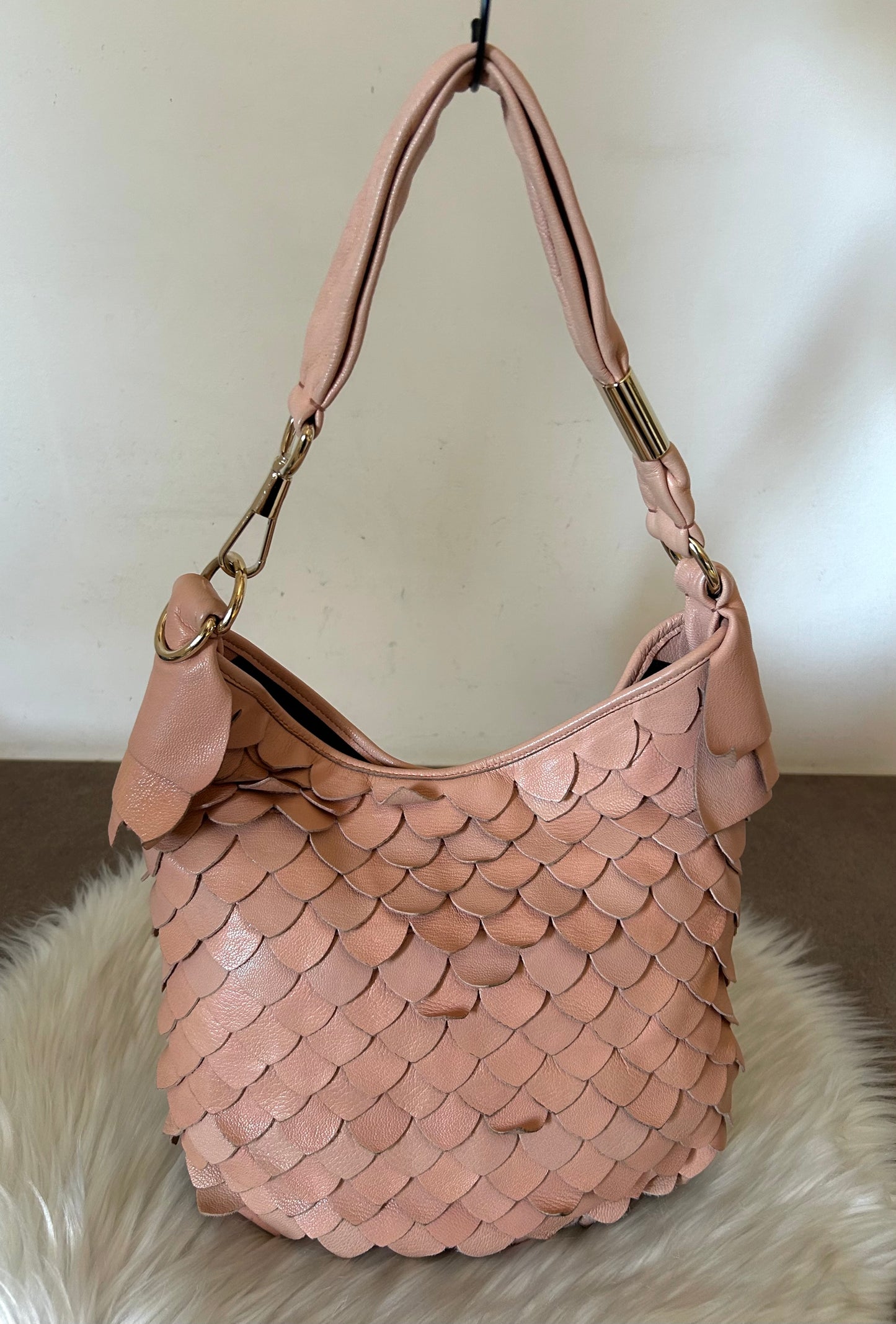 Yves Saint Laurent Mombasa Petal Bag rosa