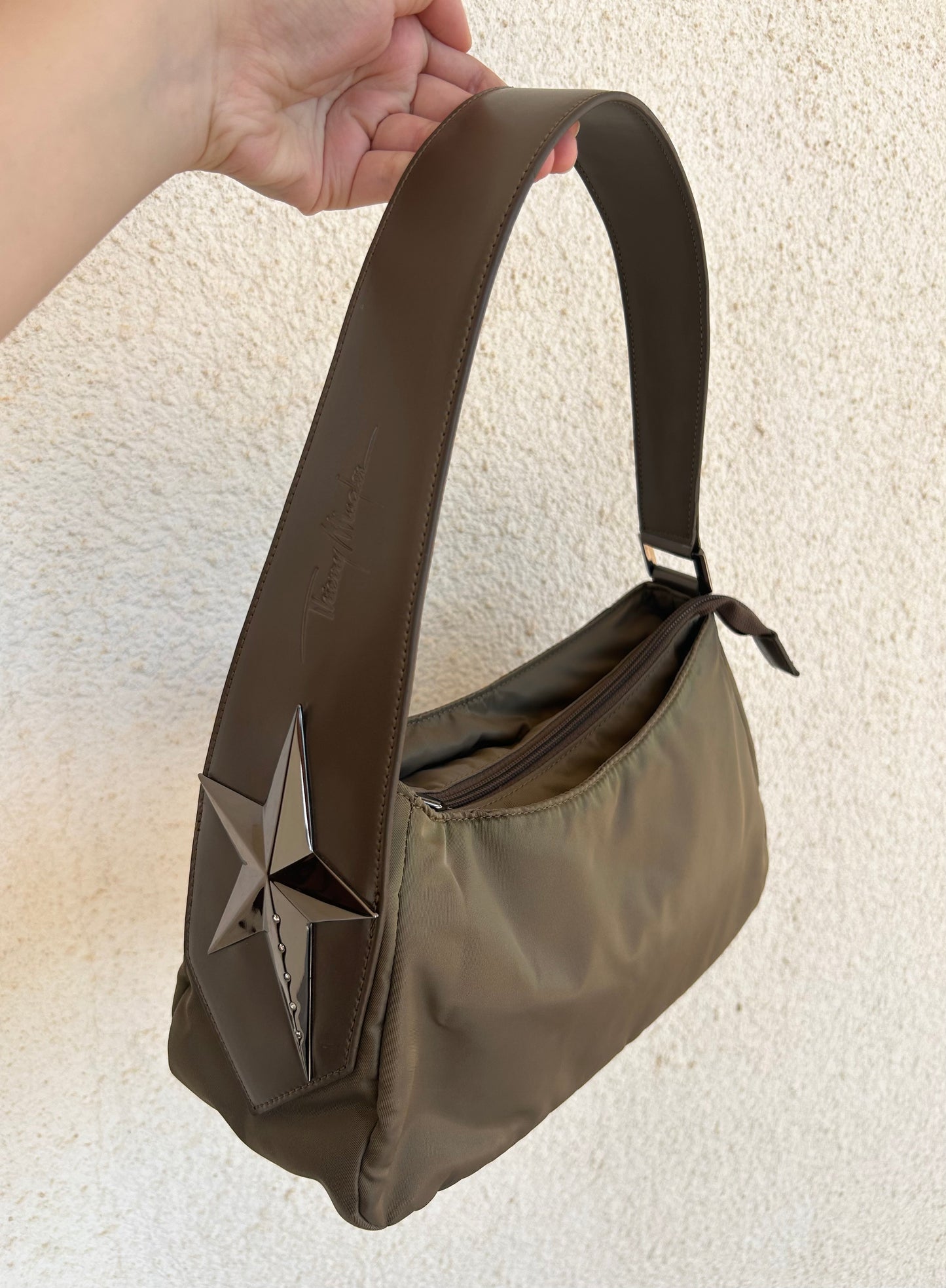 Thierry Mugler baguette con portafoglio