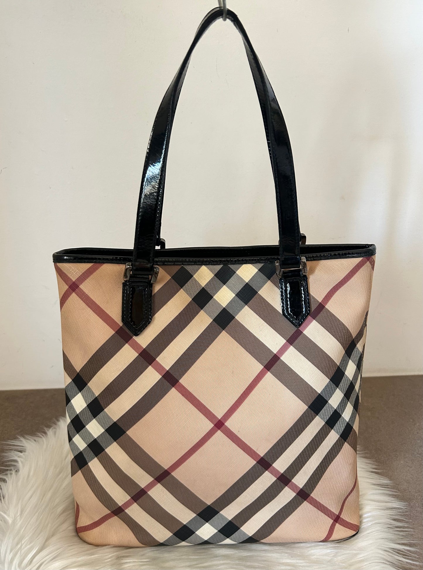 Burberry tote Check
