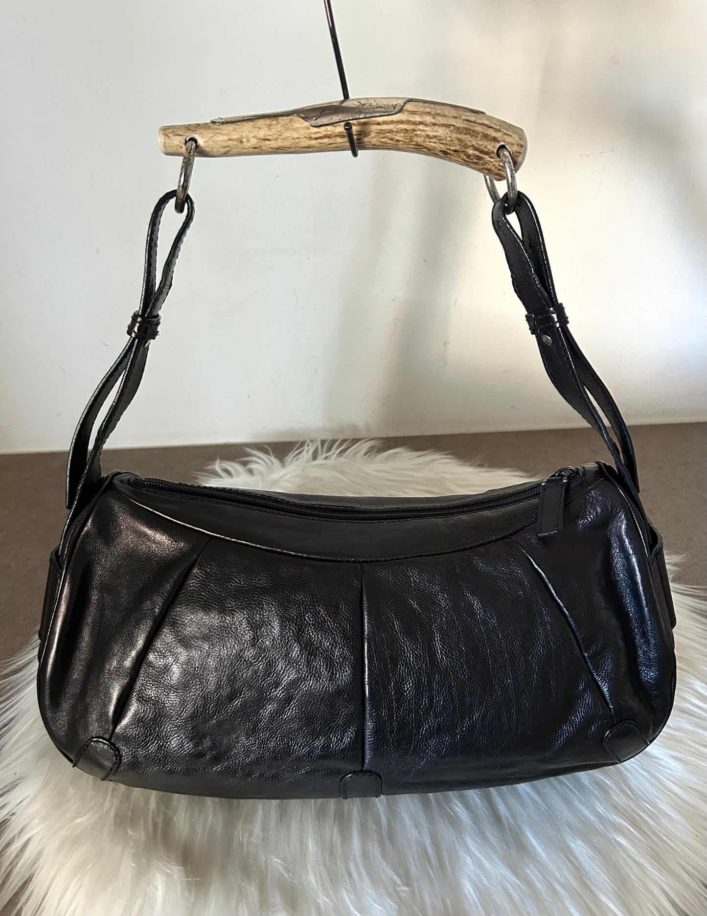 Yves Saint Laurent Mombasa in pelle nera