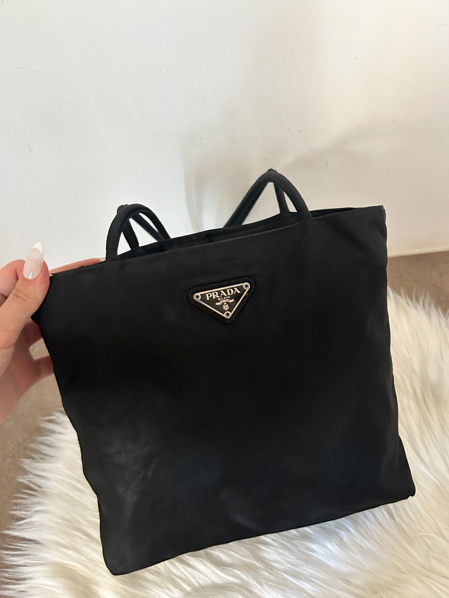 Prada tote bag in nylon nera