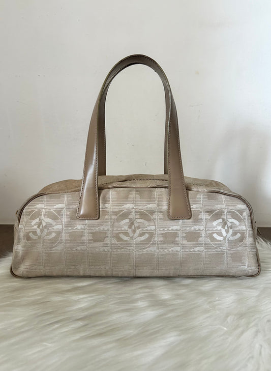 Borsa Chanel modello bowling in tela