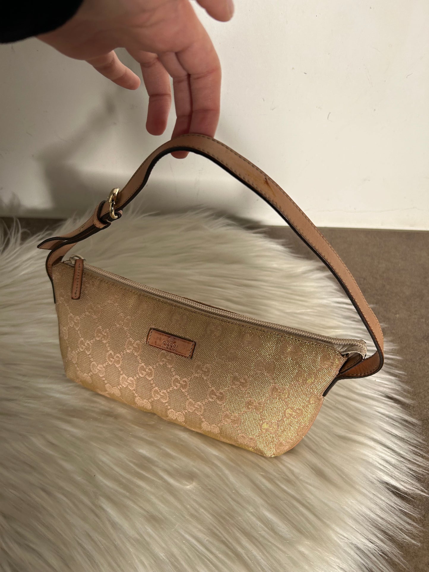 Gucci Pochette in monogram glitterata