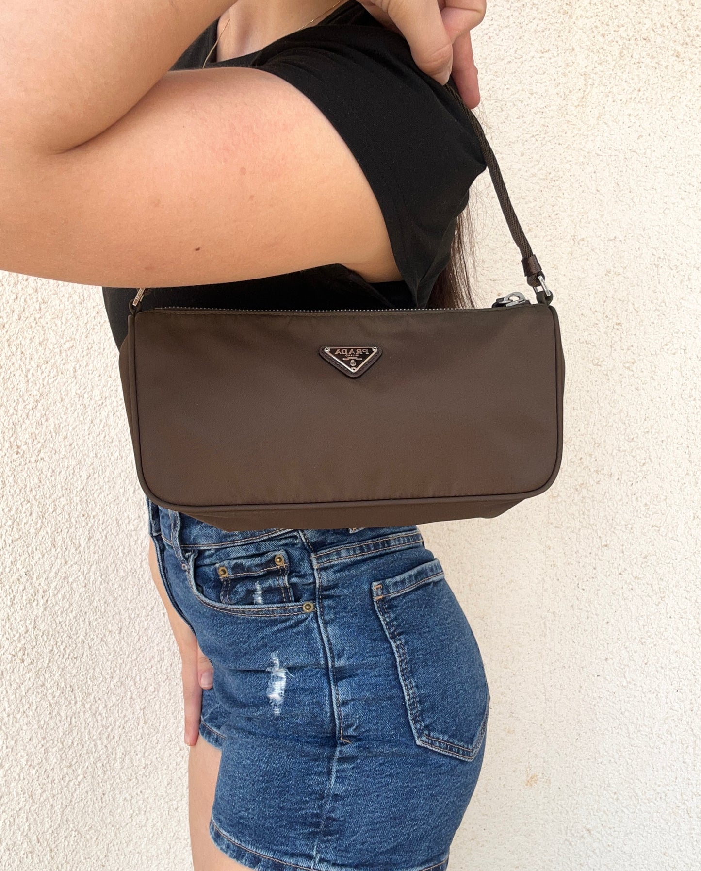 Prada baguette marrone in nylon