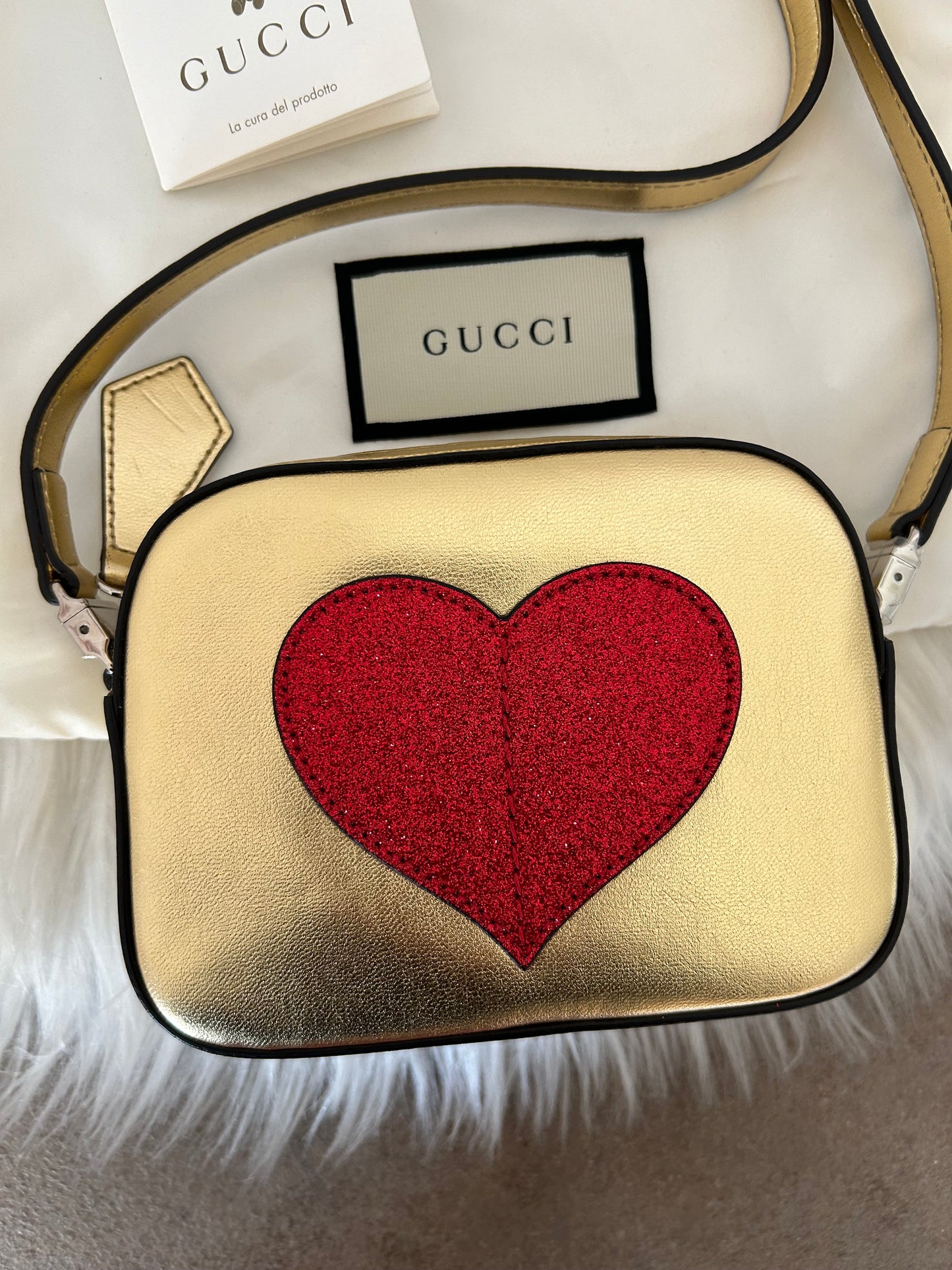 Gucci mini bag oro con cuore glitterato