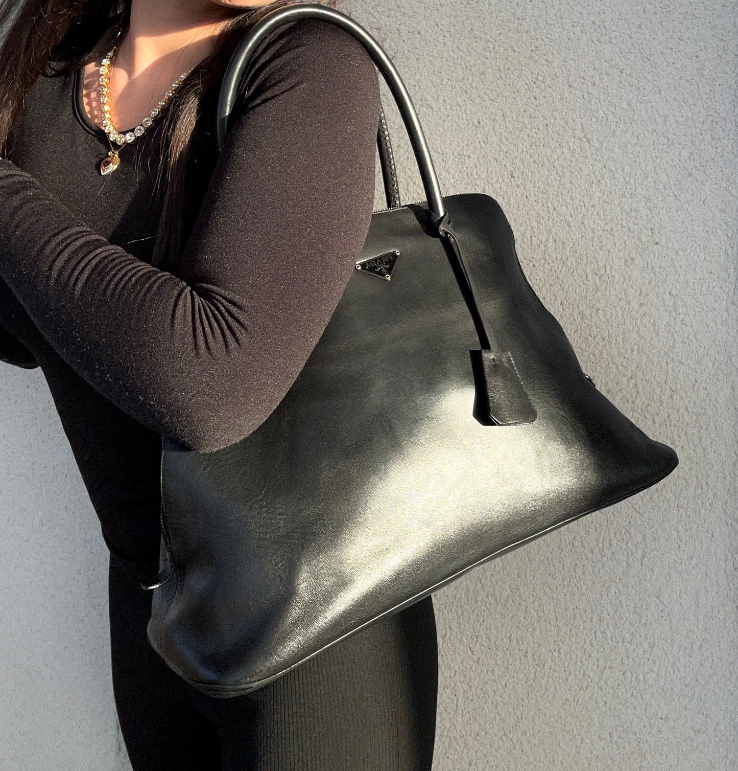 Prada Promenade in pelle nera