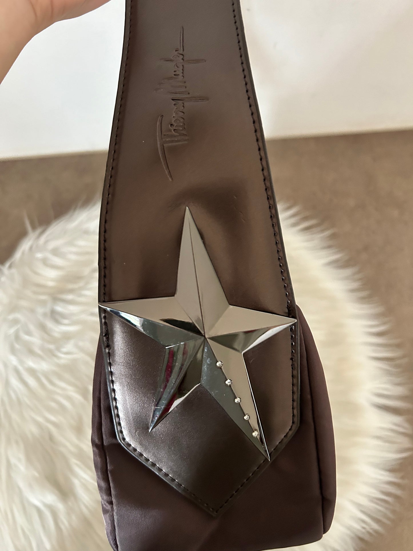 Thierry Mugler baguette cioccolato