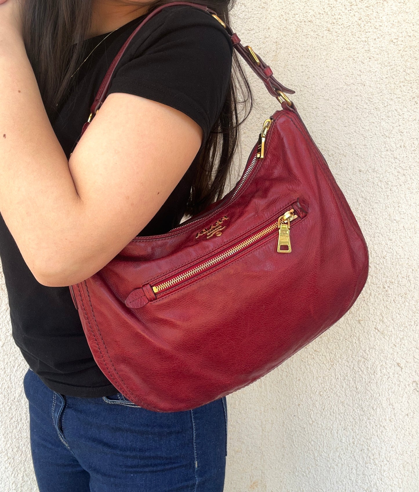 Prada Hobo in pelle rosso ciliegia