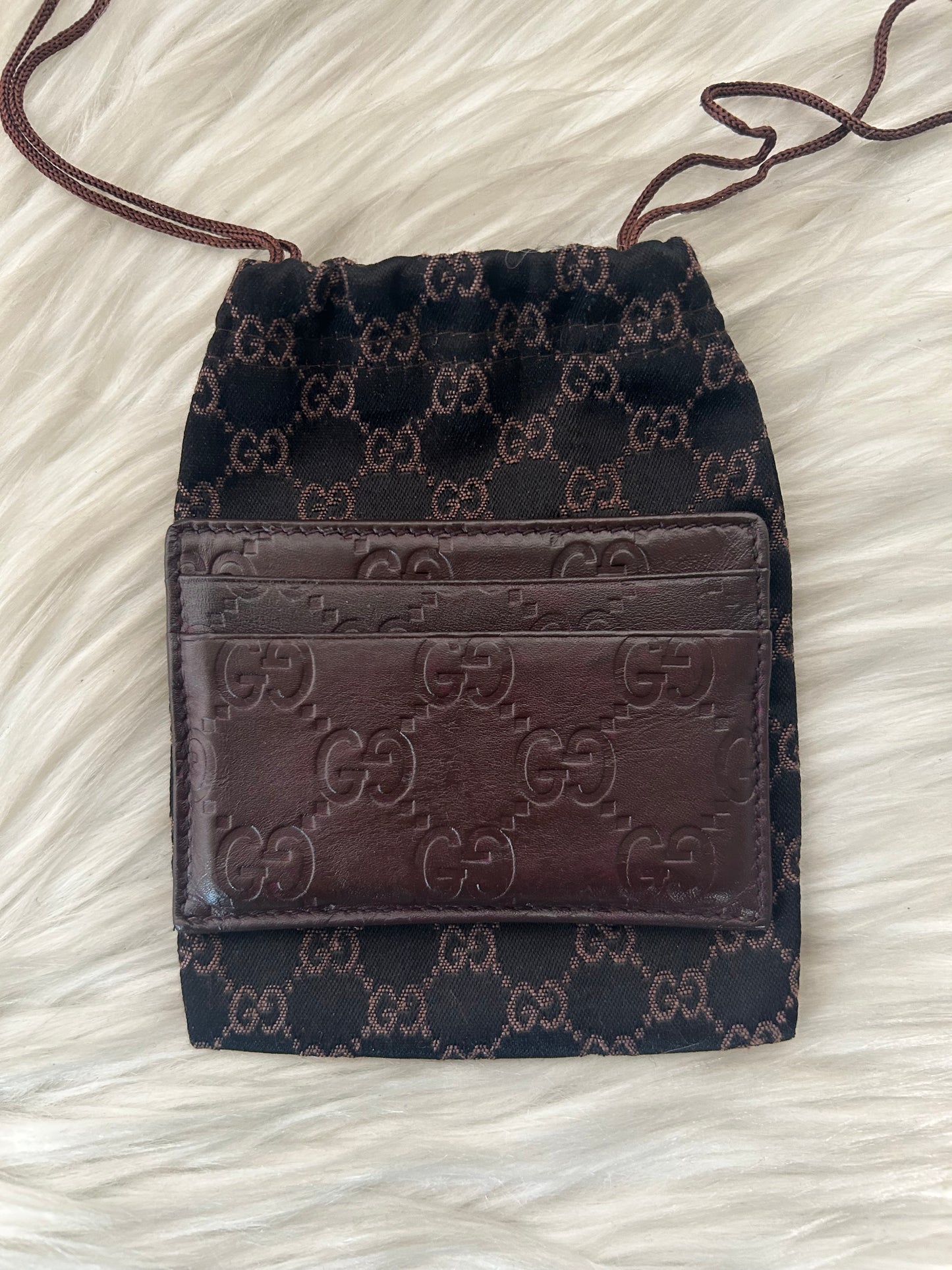Portacarte Gucci in monogram con dust bag