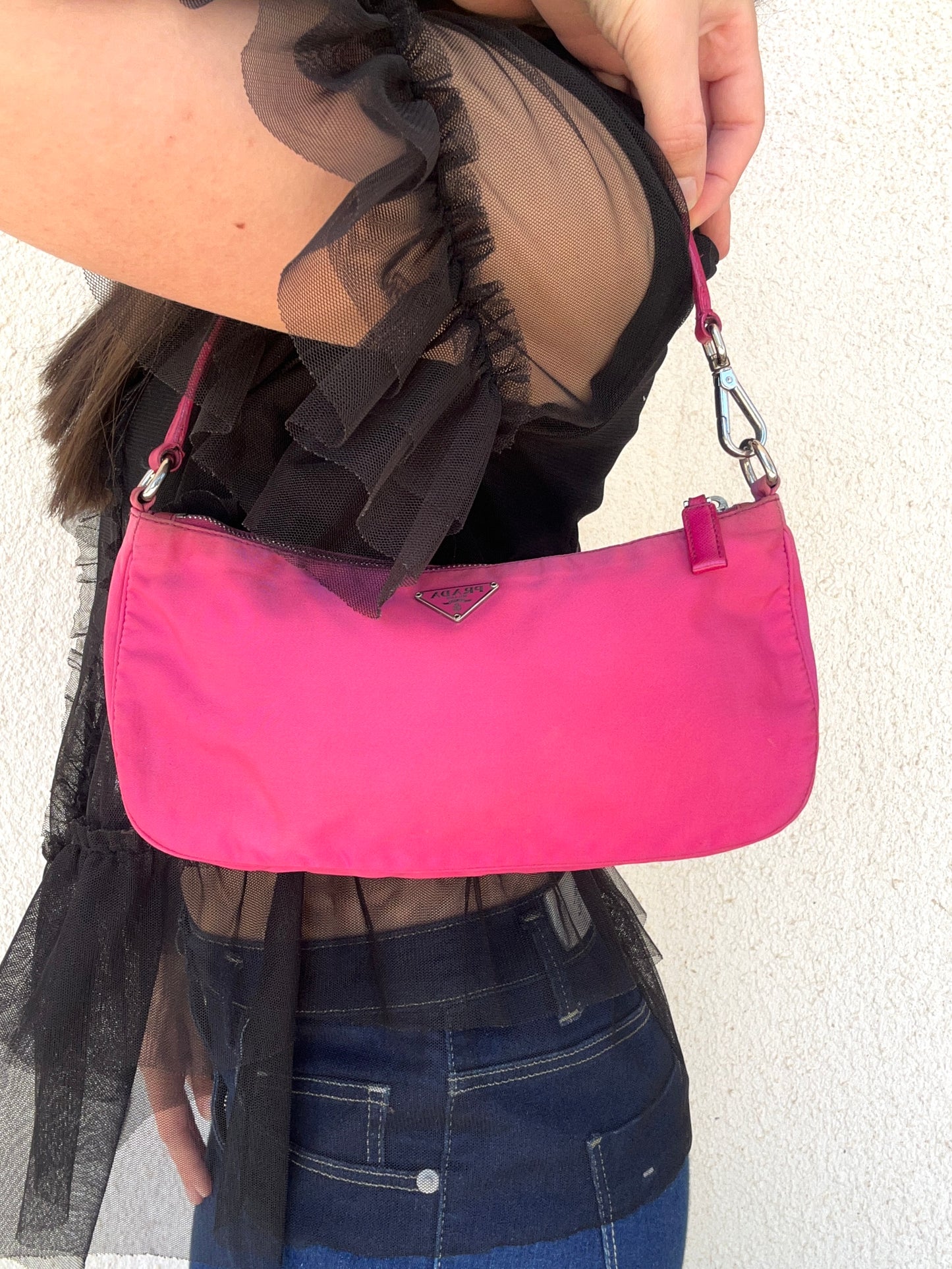 Prada baguette rosa in nylon