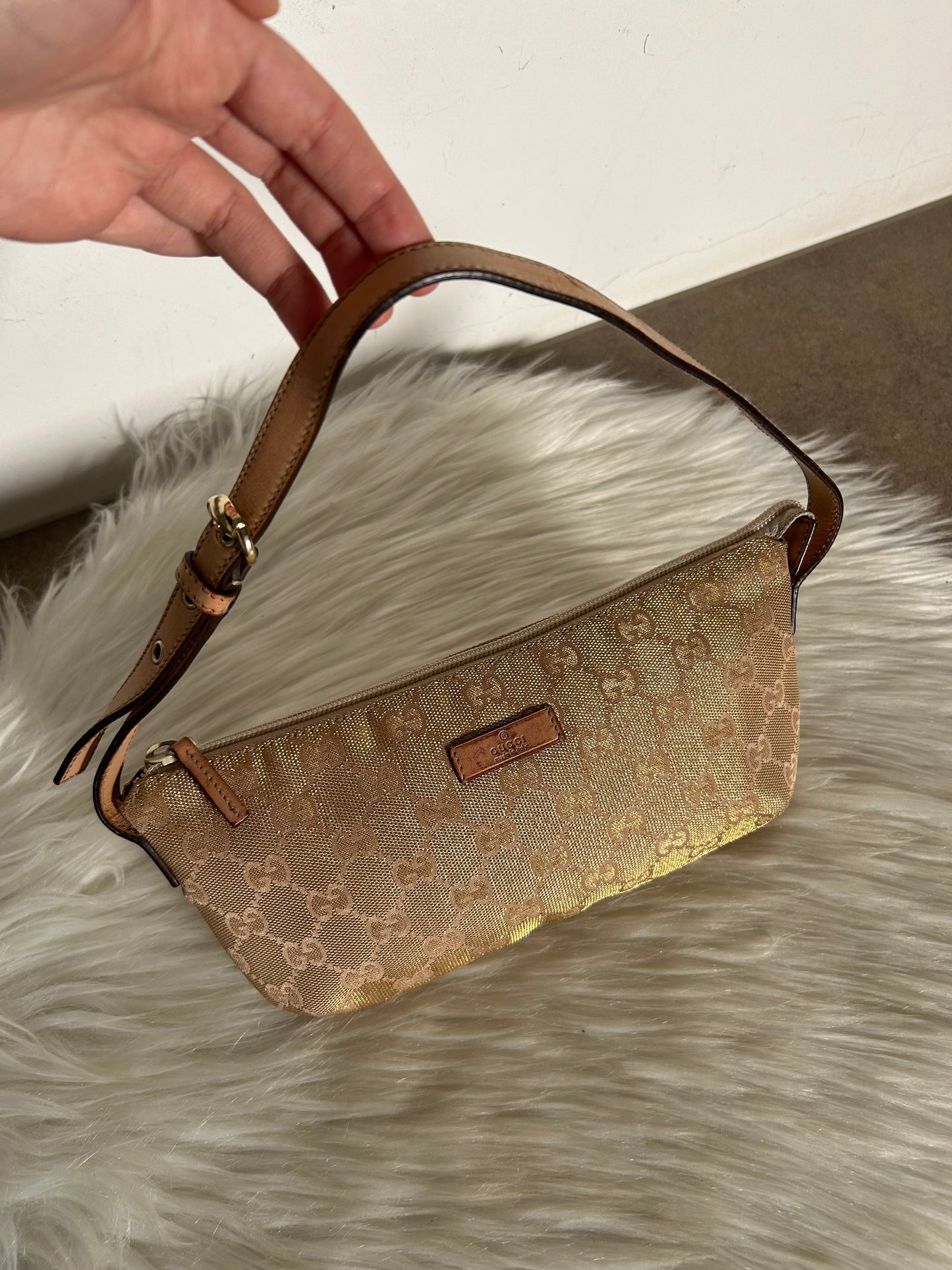 Gucci Pochette in monogram glitterata