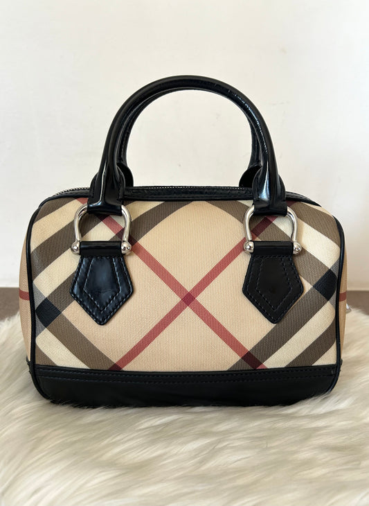 Burberry bauletto in check