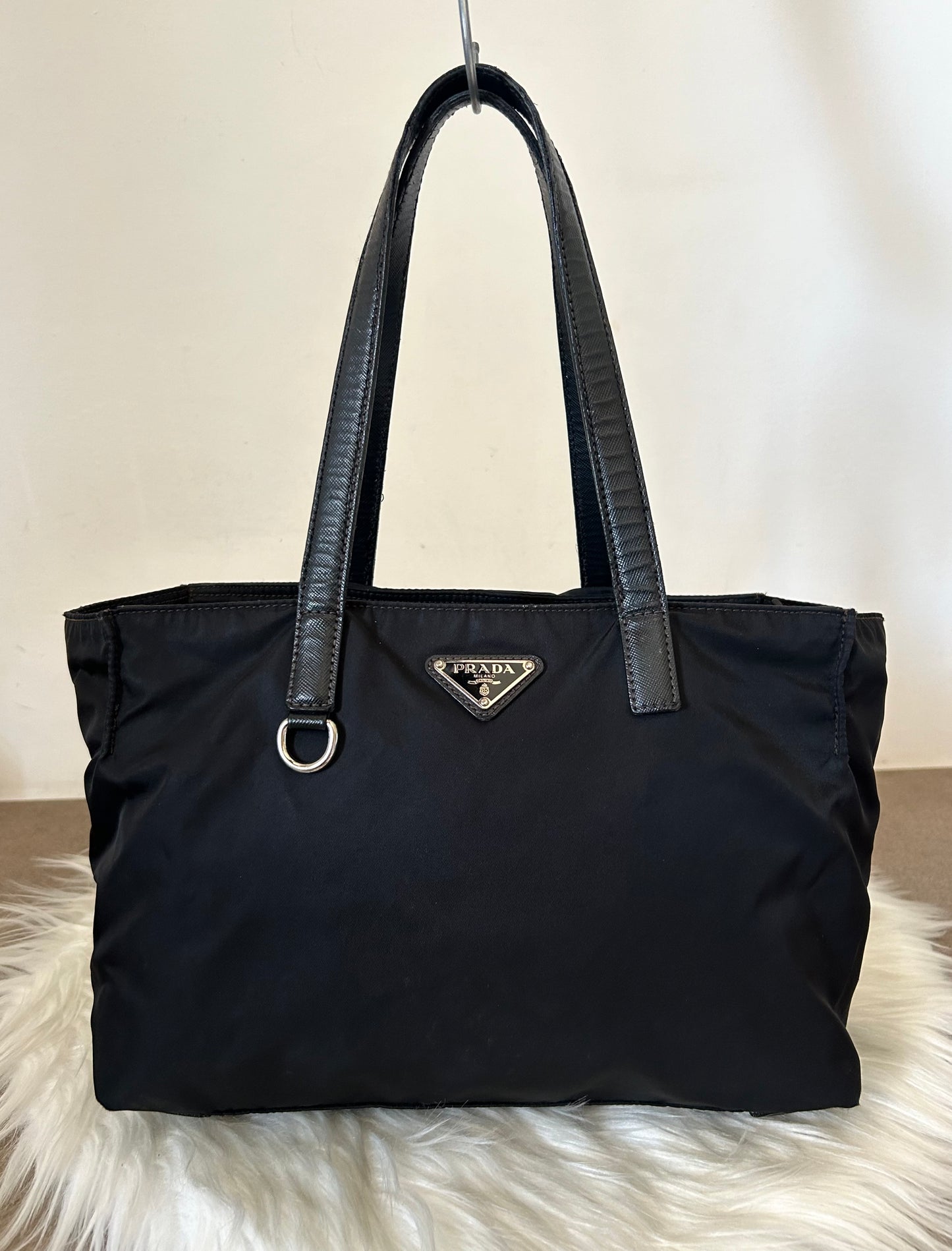 Prada tote in nylon e pelle