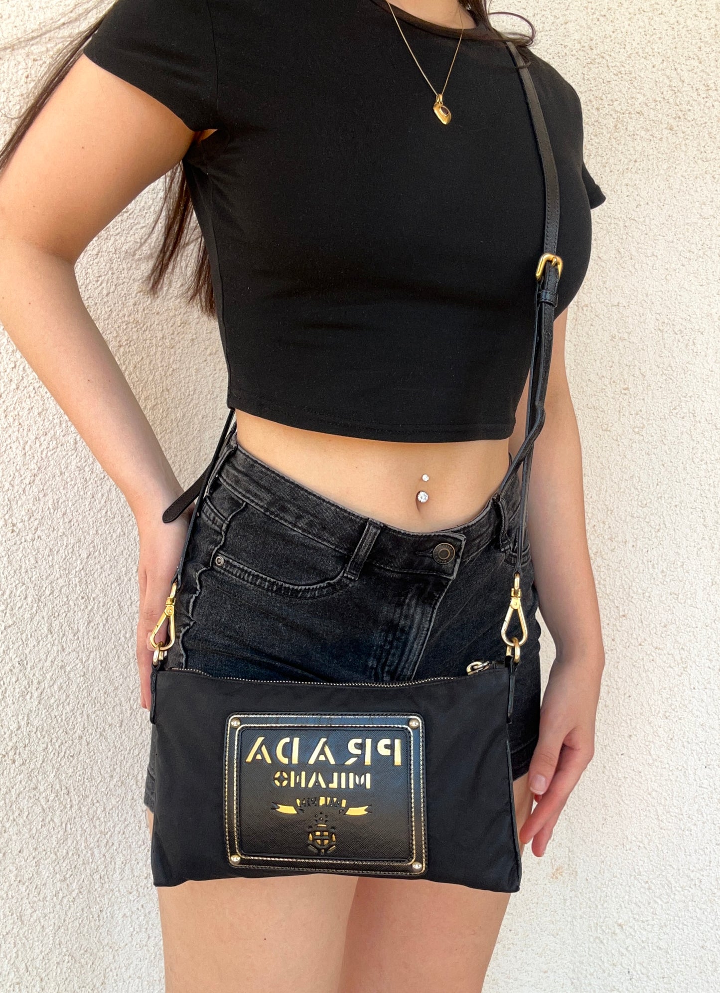Prada tracolla nera in nylon e pelle
