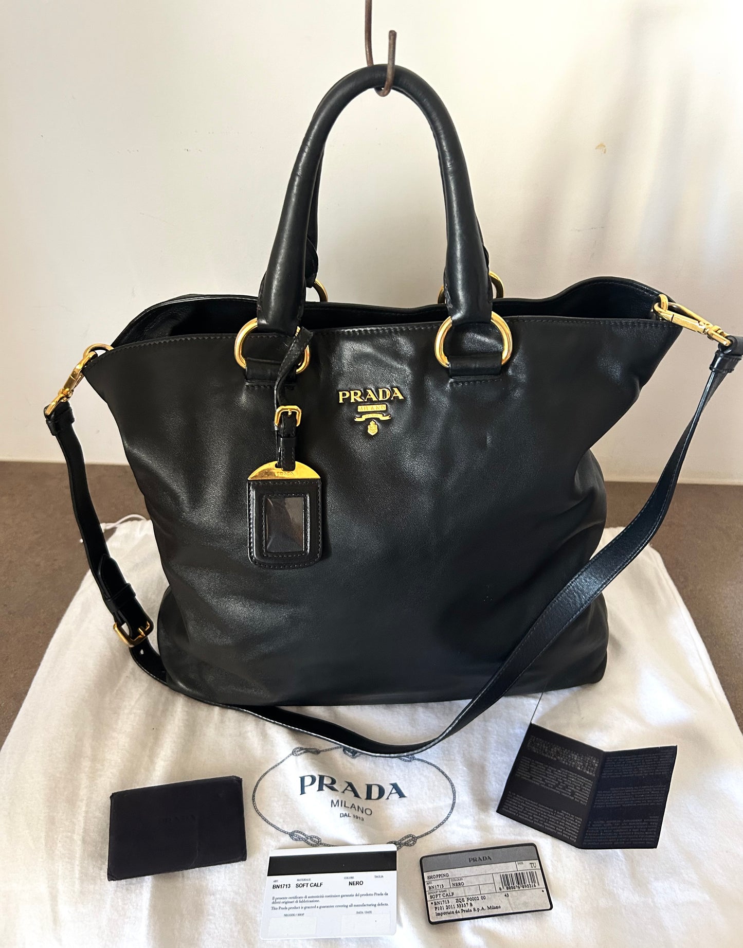 Prada tote bag in pelle nera