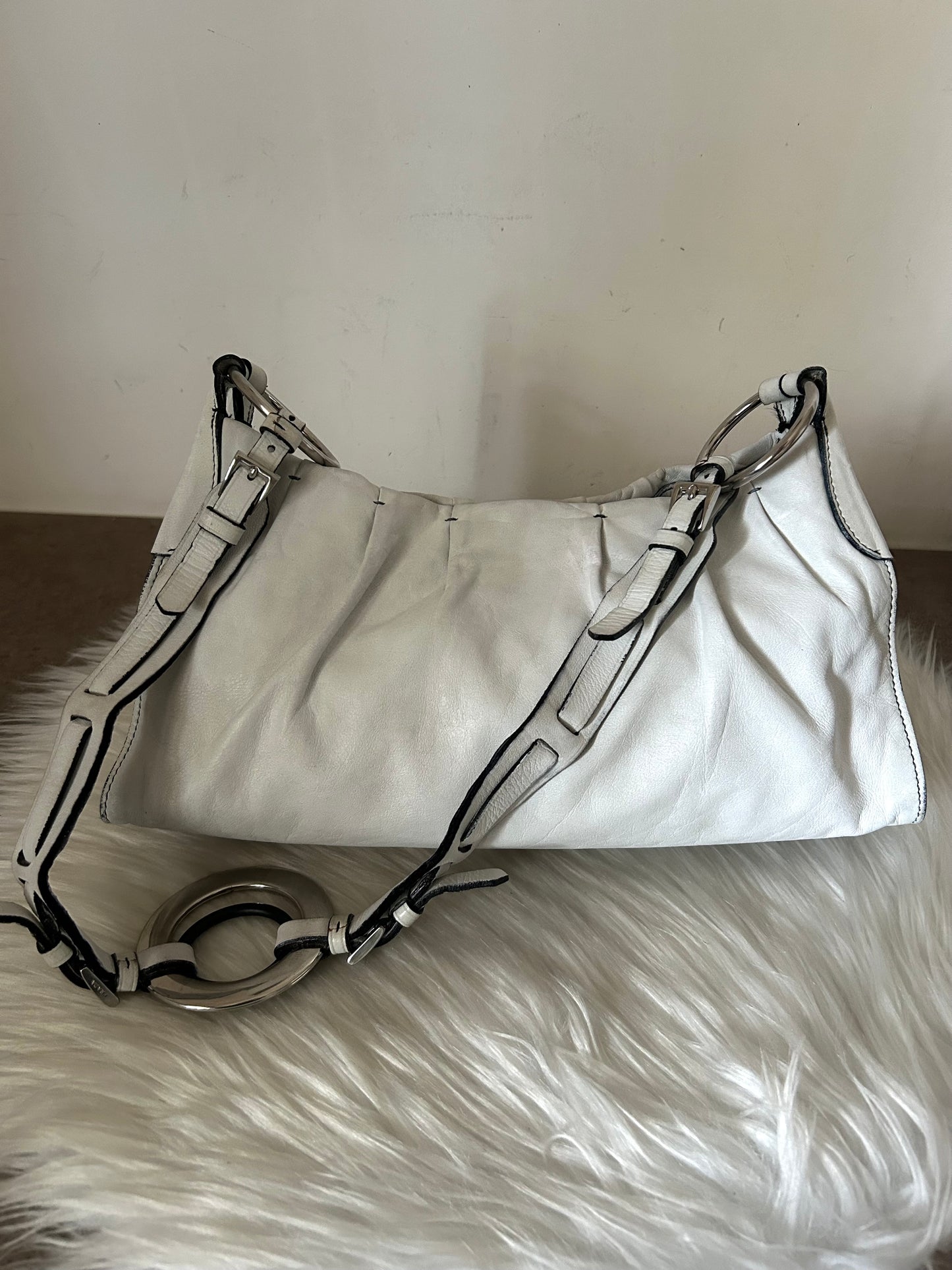 Prada baguette in pelle bianca