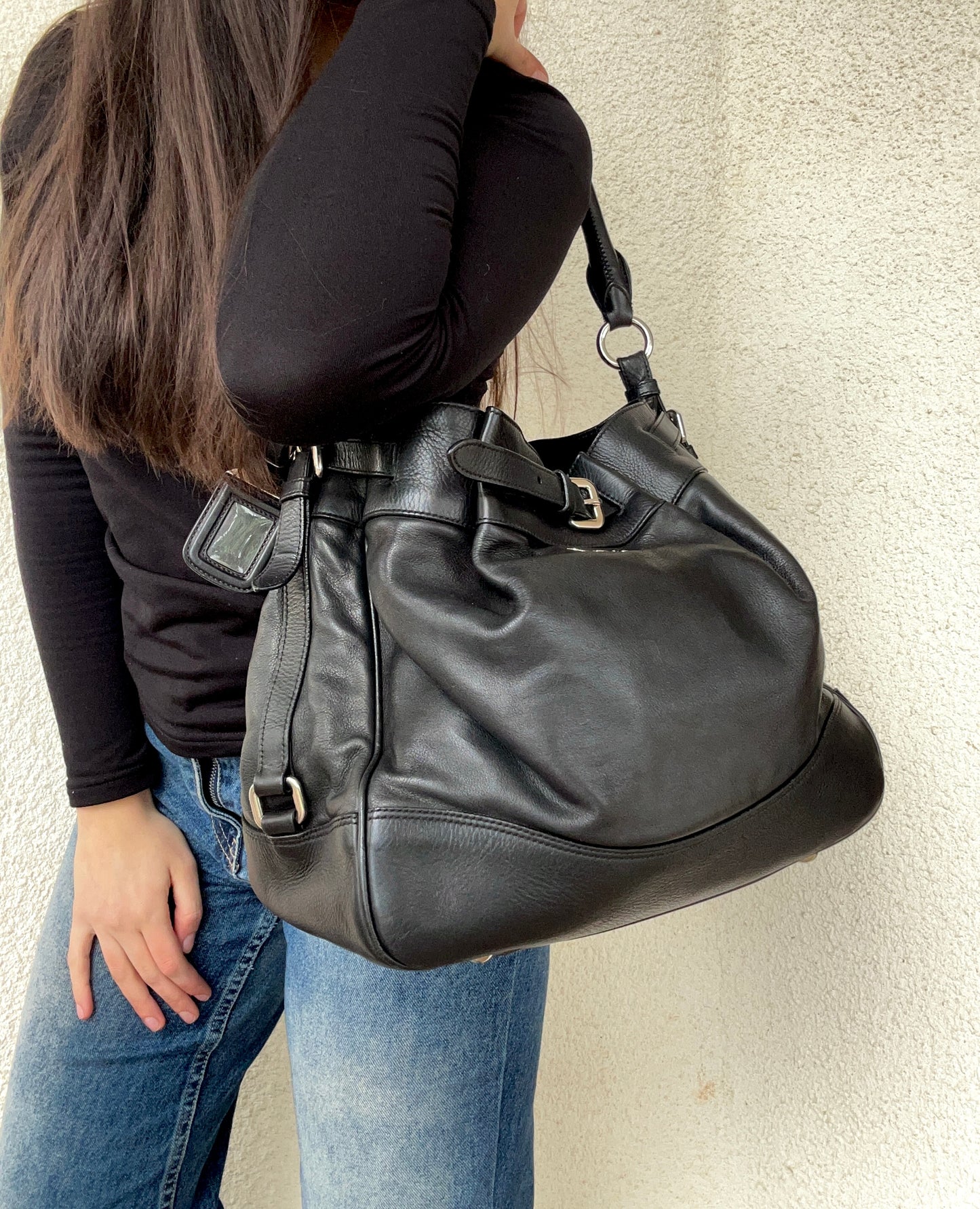 Secchiello Prada Buckle in pelle nero
