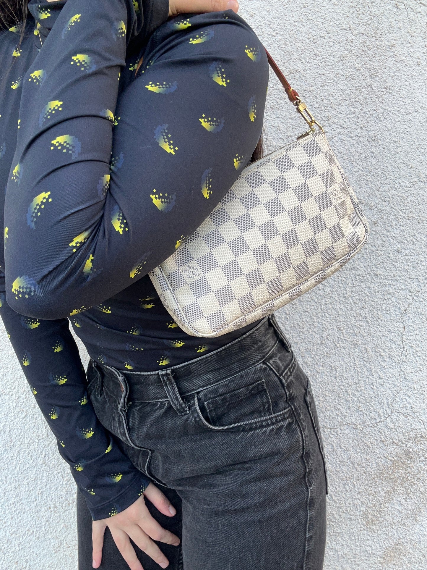 Louis Vuitton Pochette Accessoire Damier Azur