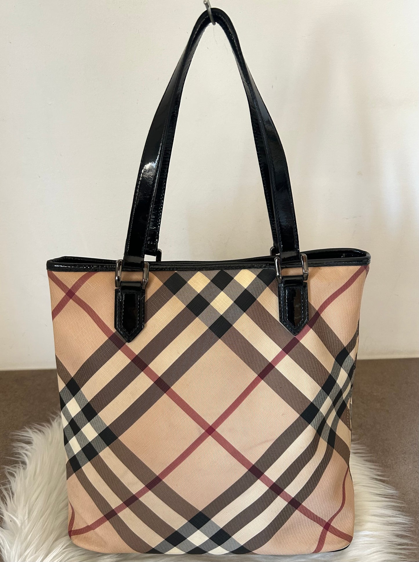 Burberry tote Check