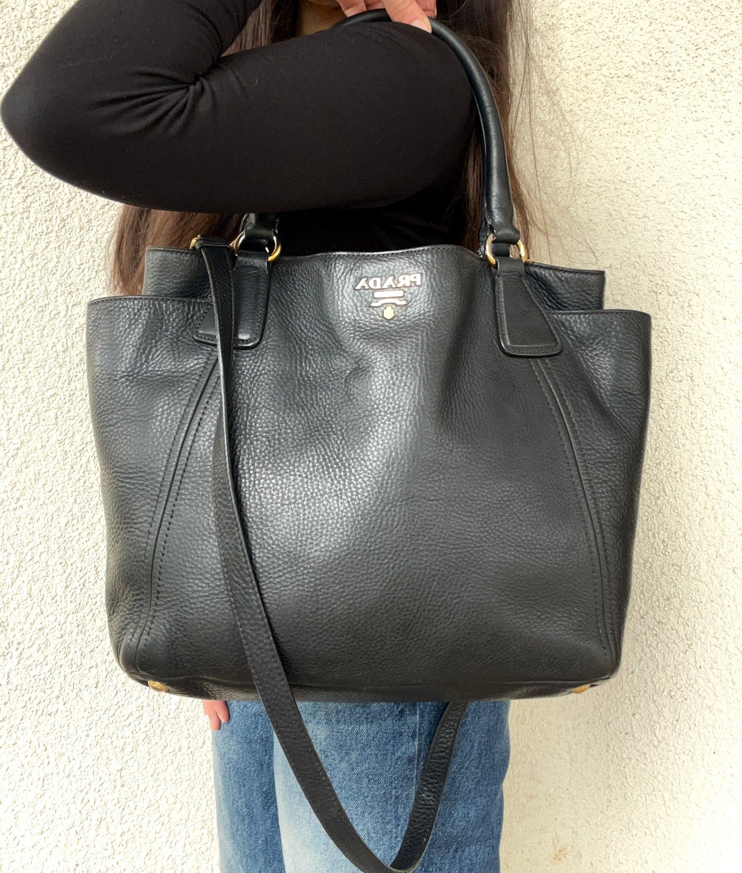 Prada tote in pelle nera