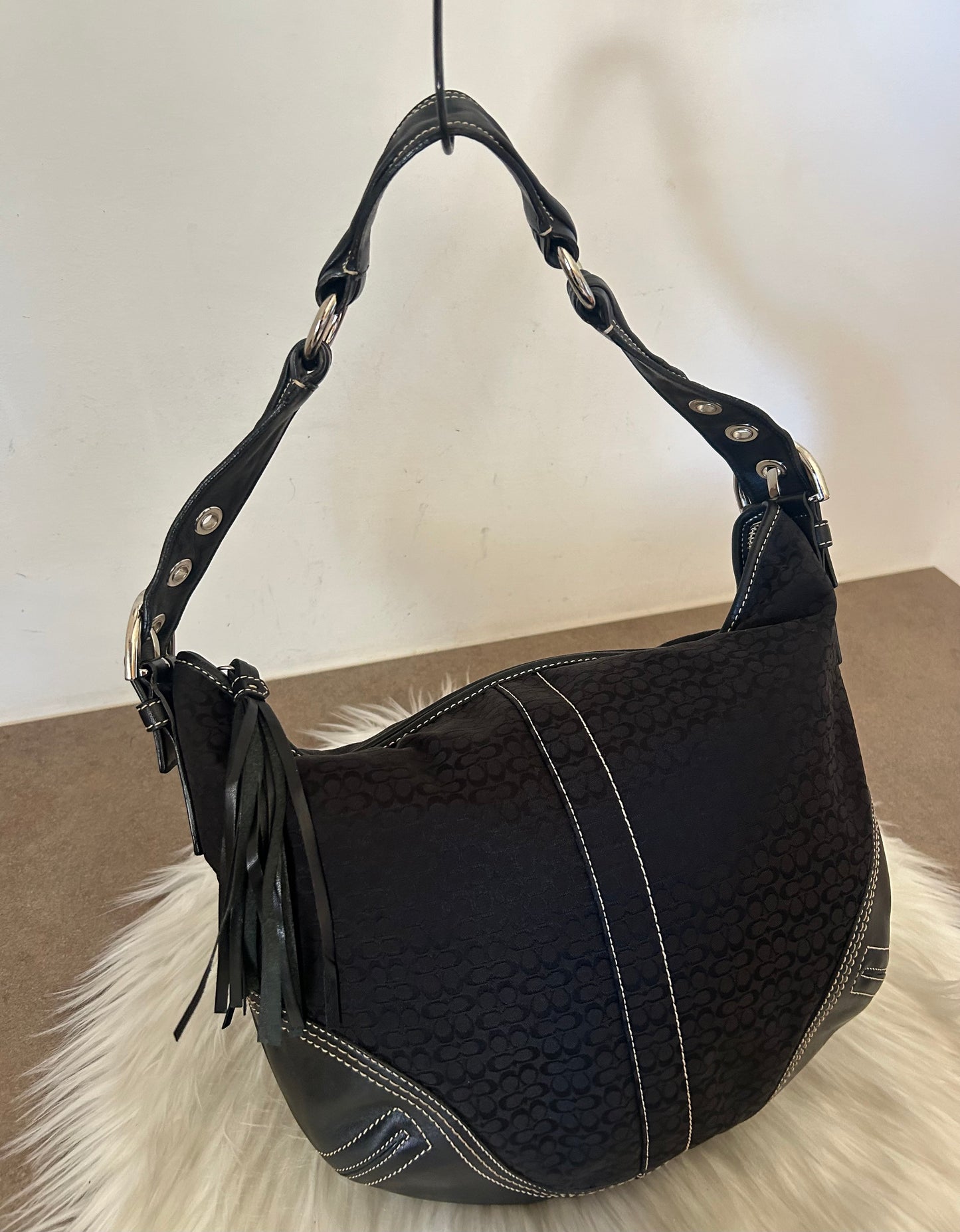 Coach Hobo Signature Sufflette nera in monogram