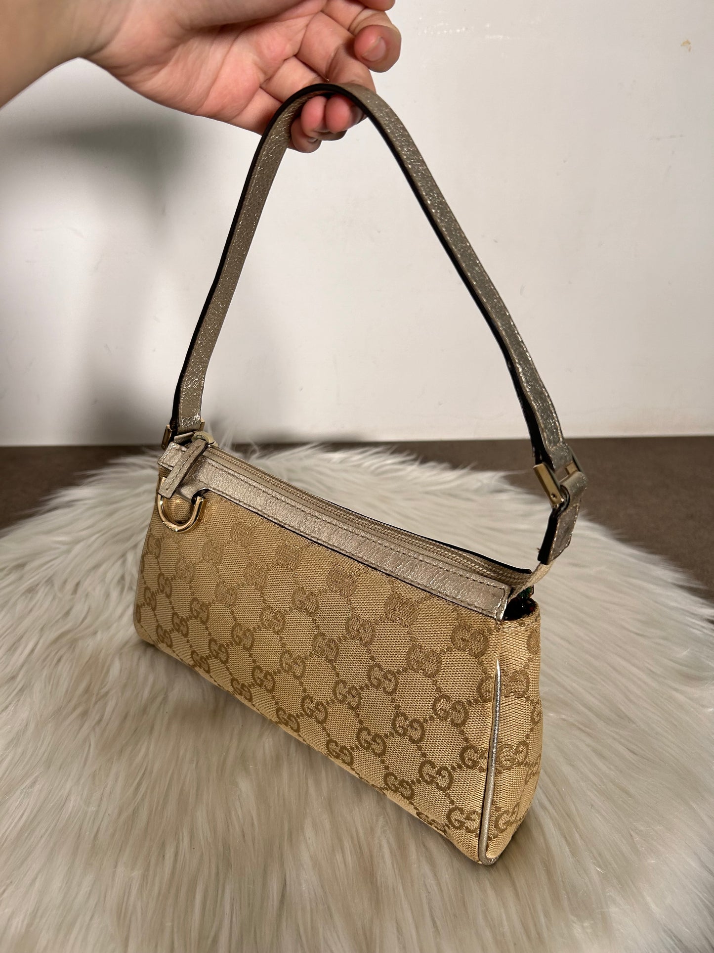 Pochette Gucci Abbey con scatola in monogram