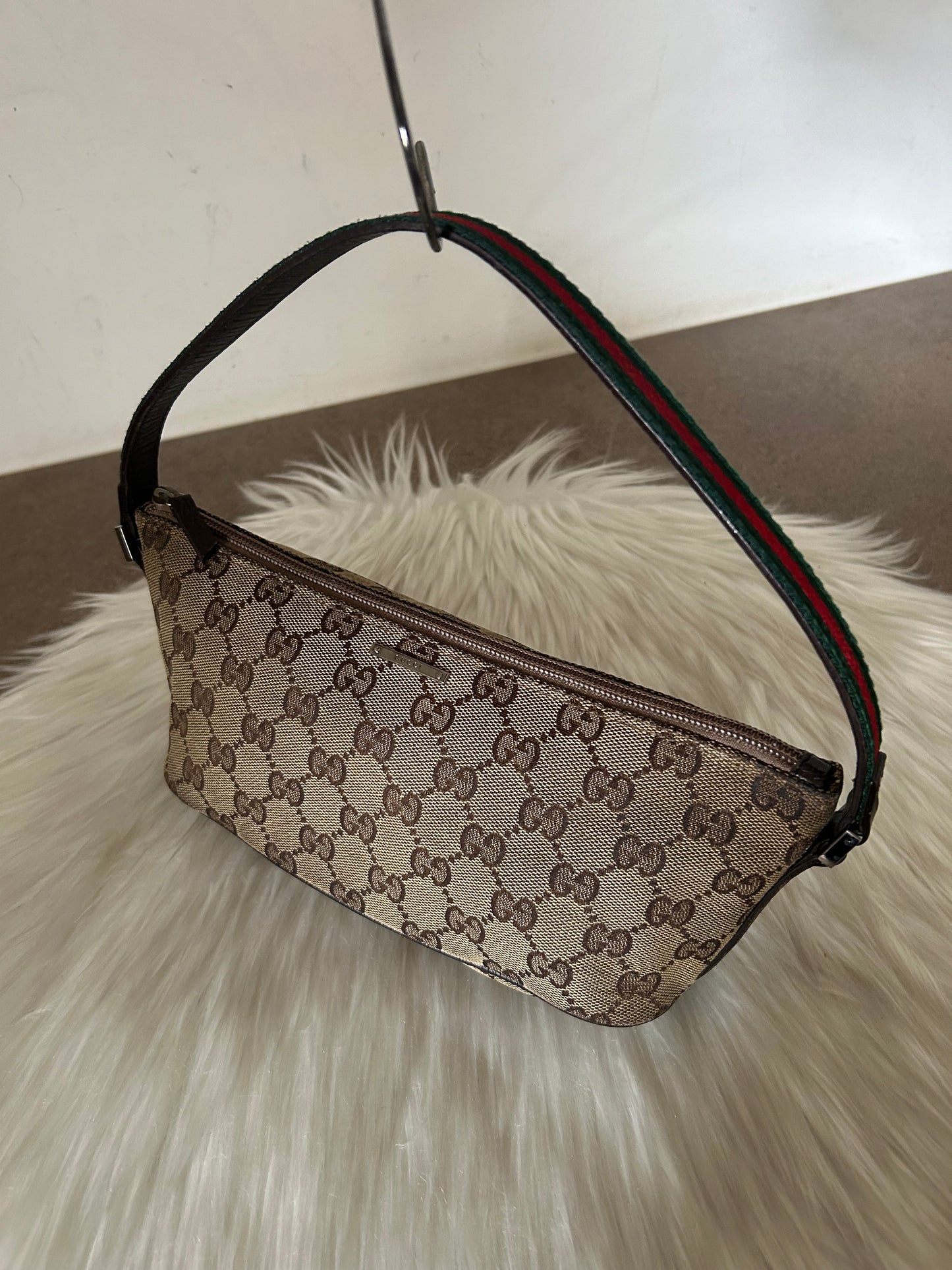 Gucci Boat in monogram