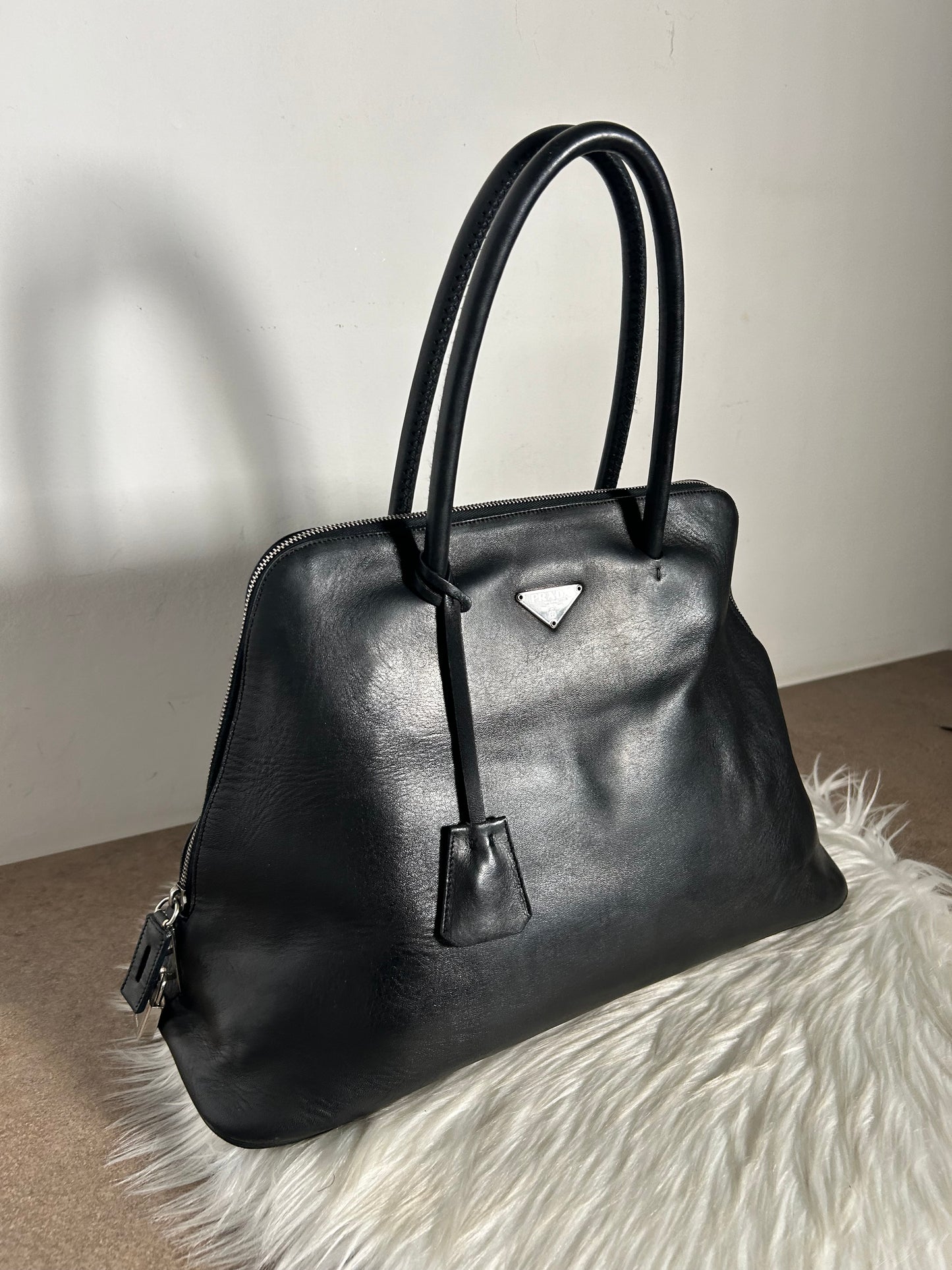 Prada Promenade in pelle nera