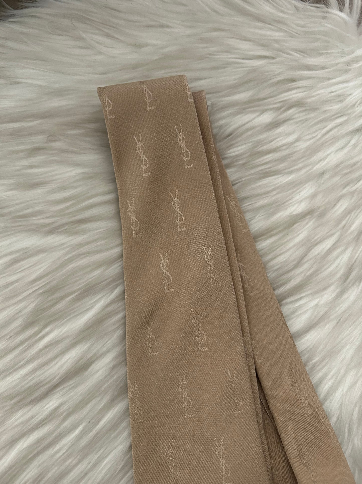Cravatta YSL logata beige 100% seta