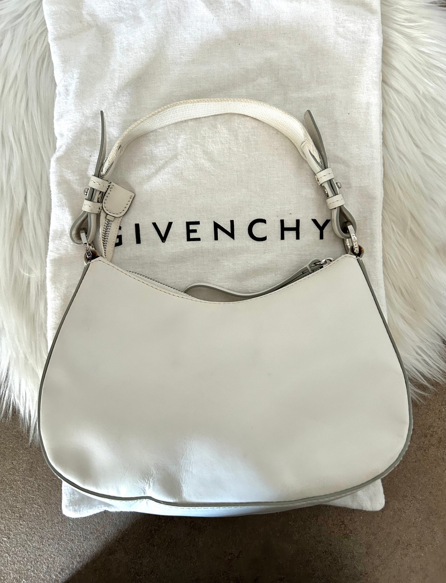 Givenchy borsetta in similpelle bianca