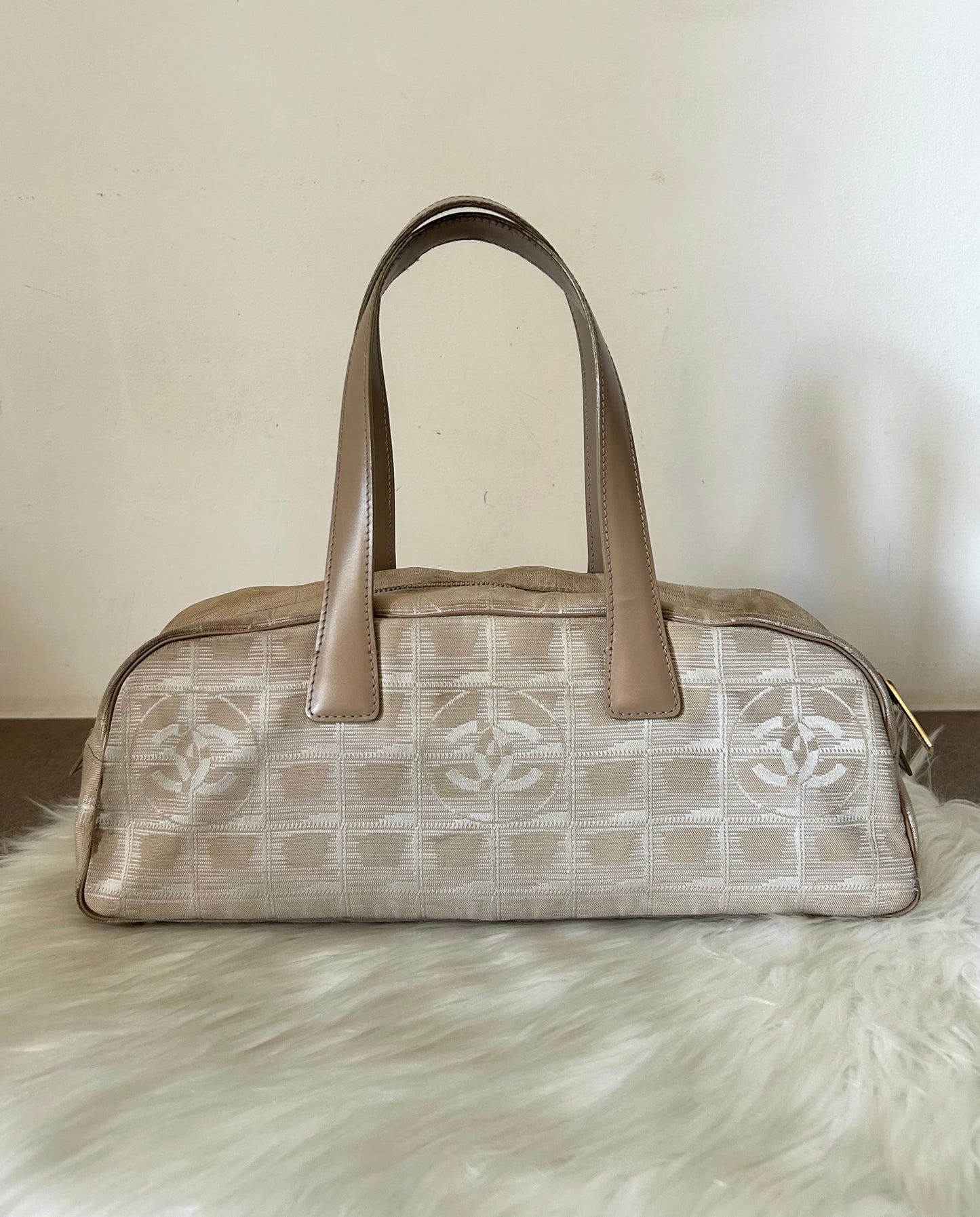 Borsa Chanel modello bowling in tela