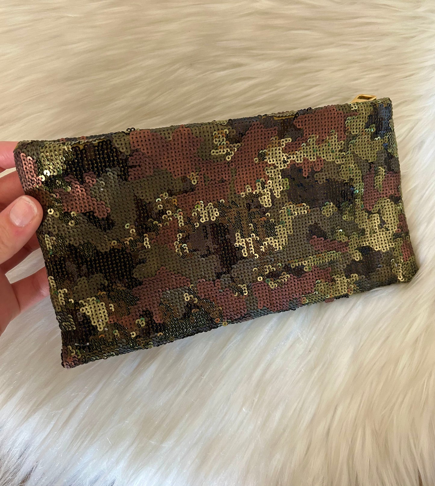 Prada Pochette con paillettes fantasia militare