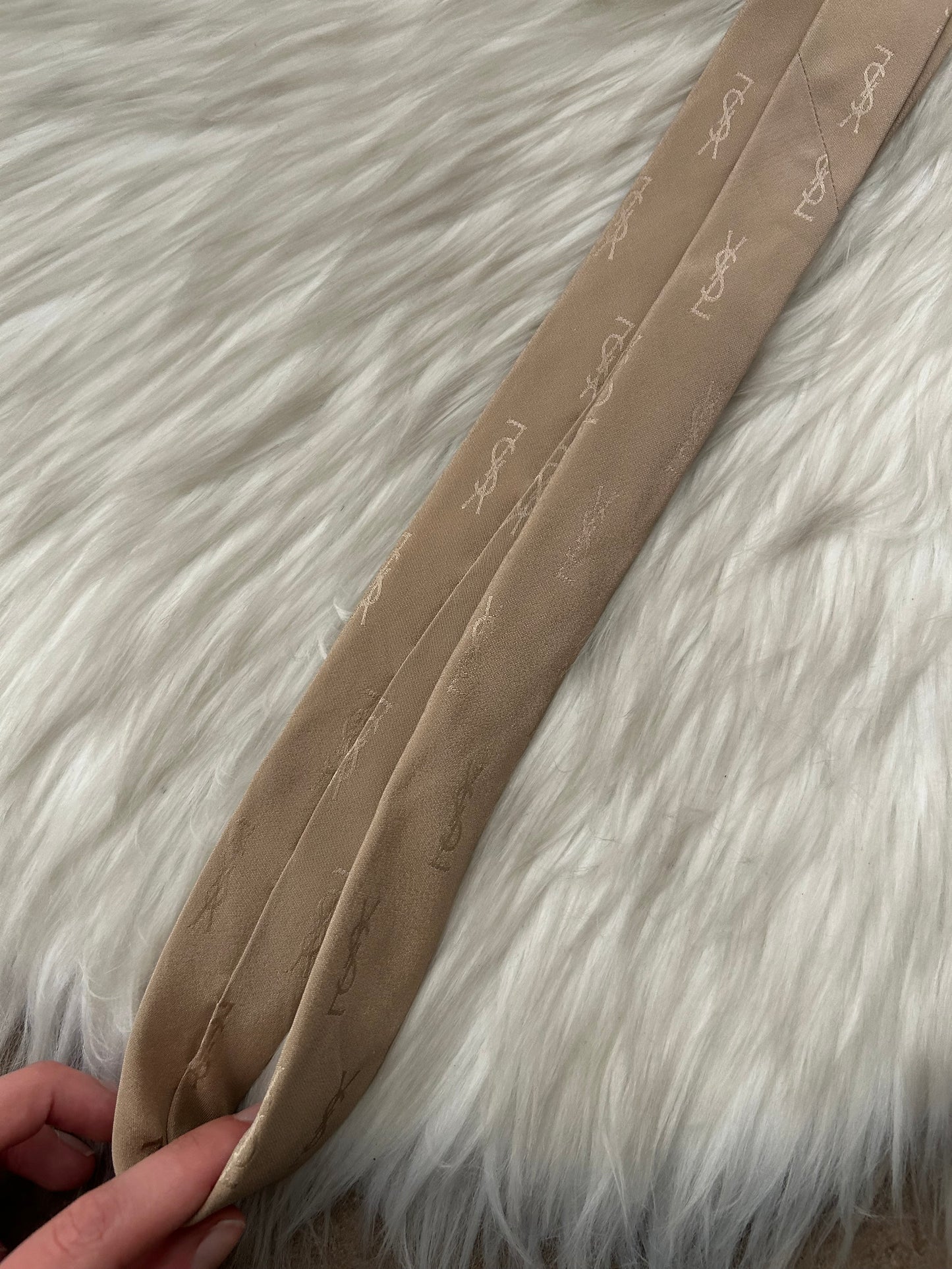 Cravatta YSL logata beige 100% seta