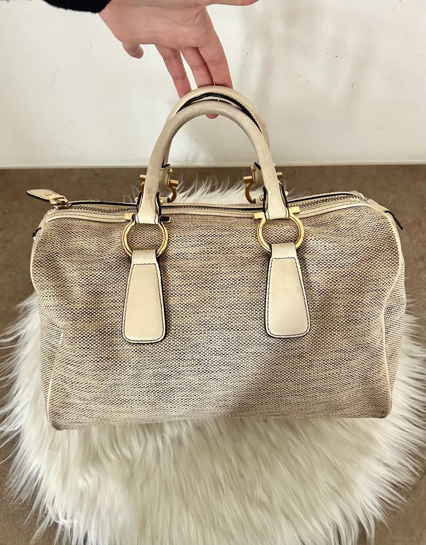 Salvatore Ferragamo bauletto in tela di