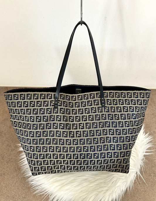 Fendi Roll Bag zucchino