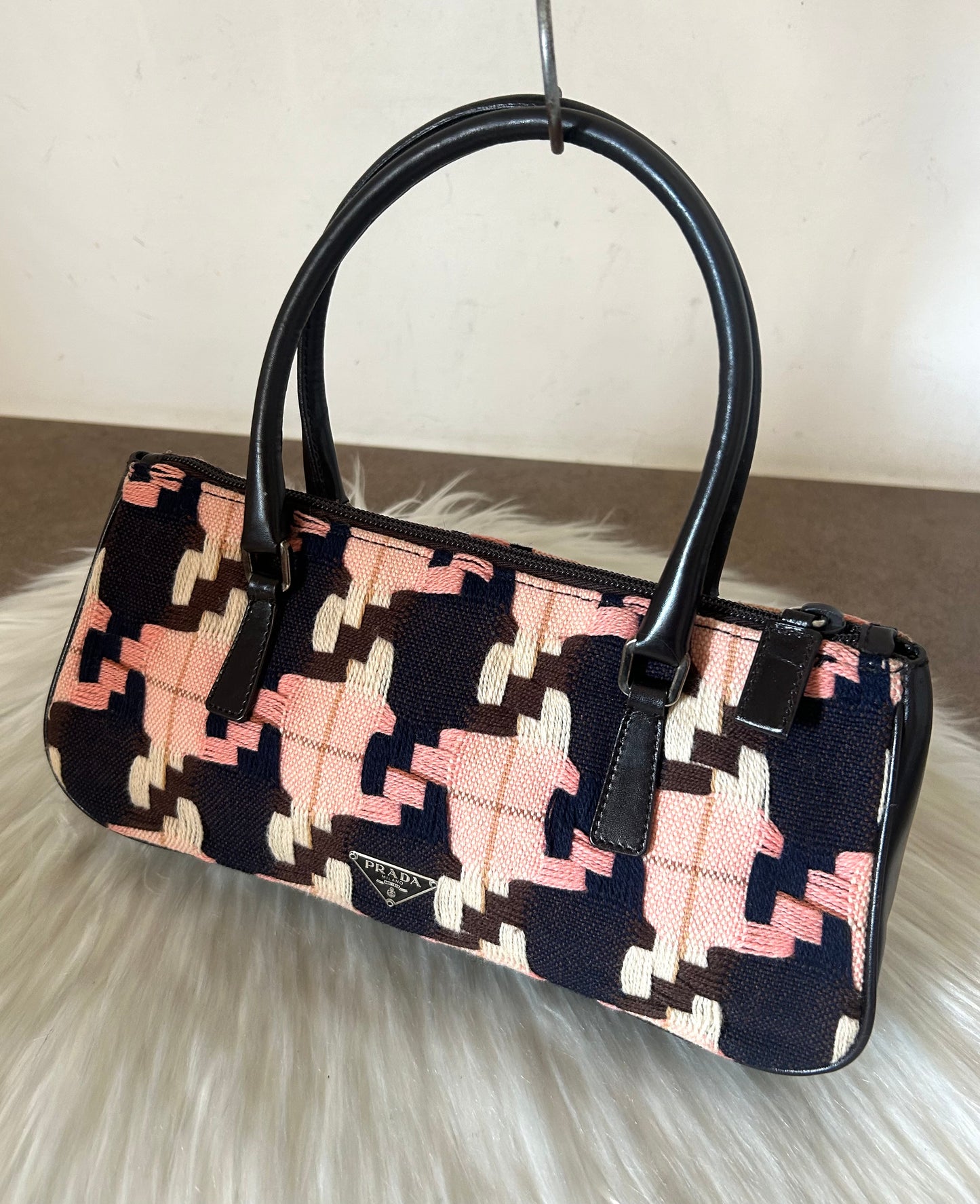 Prada mini tote con motivo geometrico