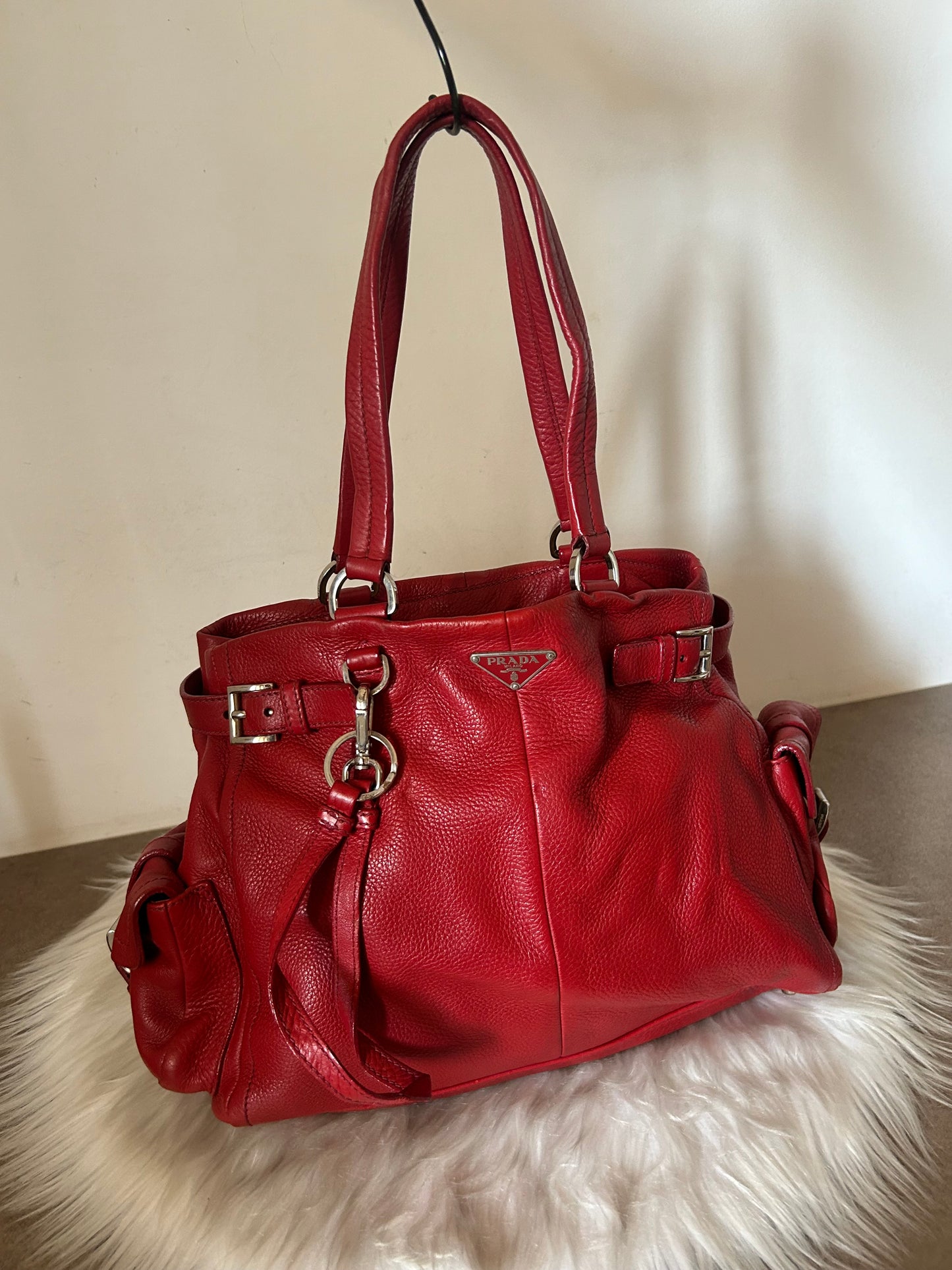Prada tote Cargo in pelle rossa