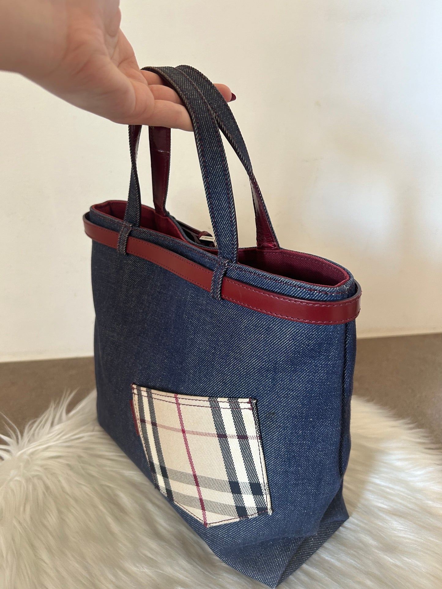 Burberry mini tote in denim - edizione limitata