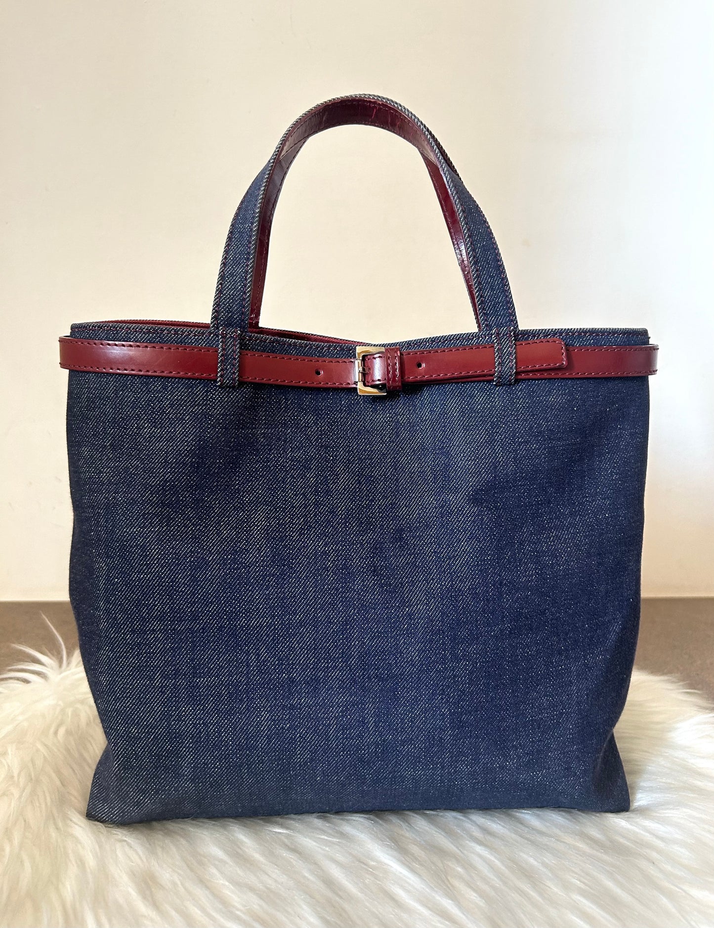 Burberry mini tote in denim - edizione limitata