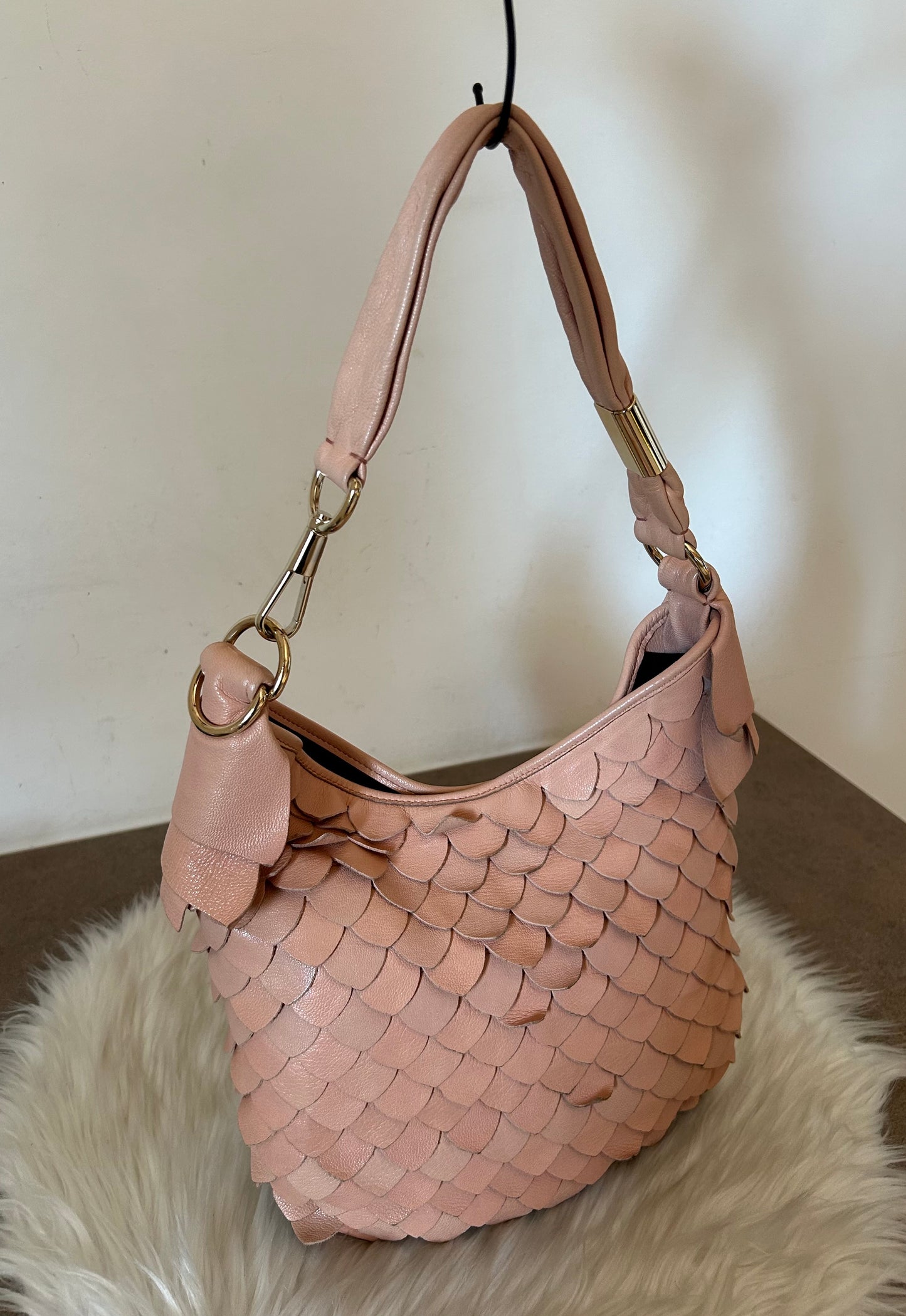 Yves Saint Laurent Mombasa Petal Bag rosa