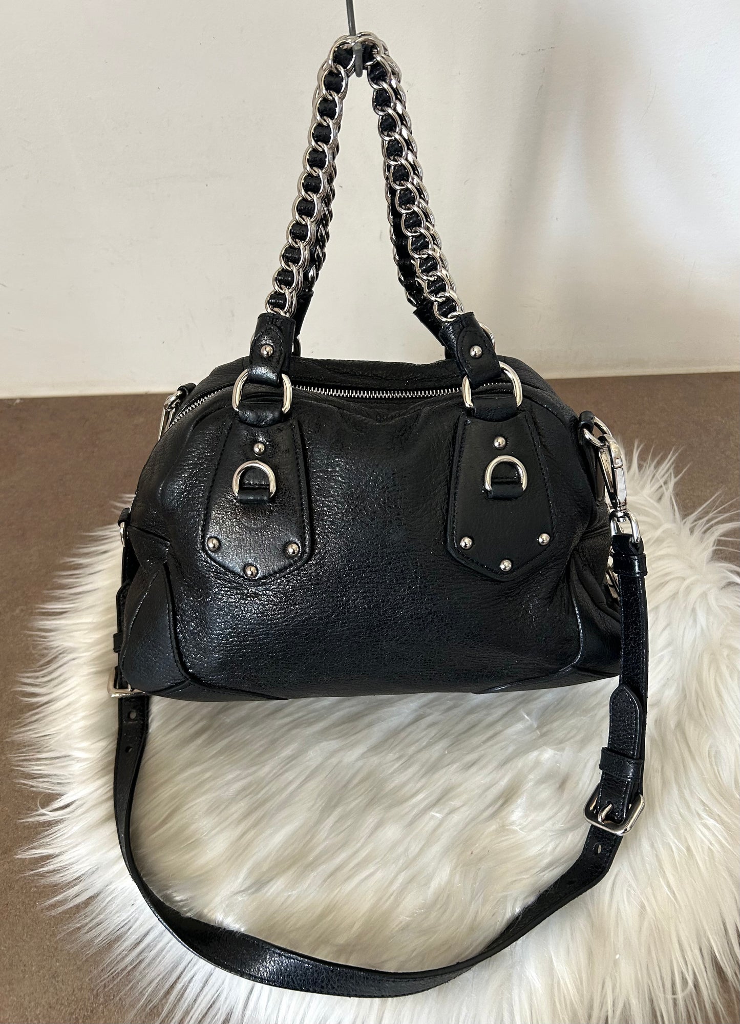 Prada tote in pelle nera con tracolla