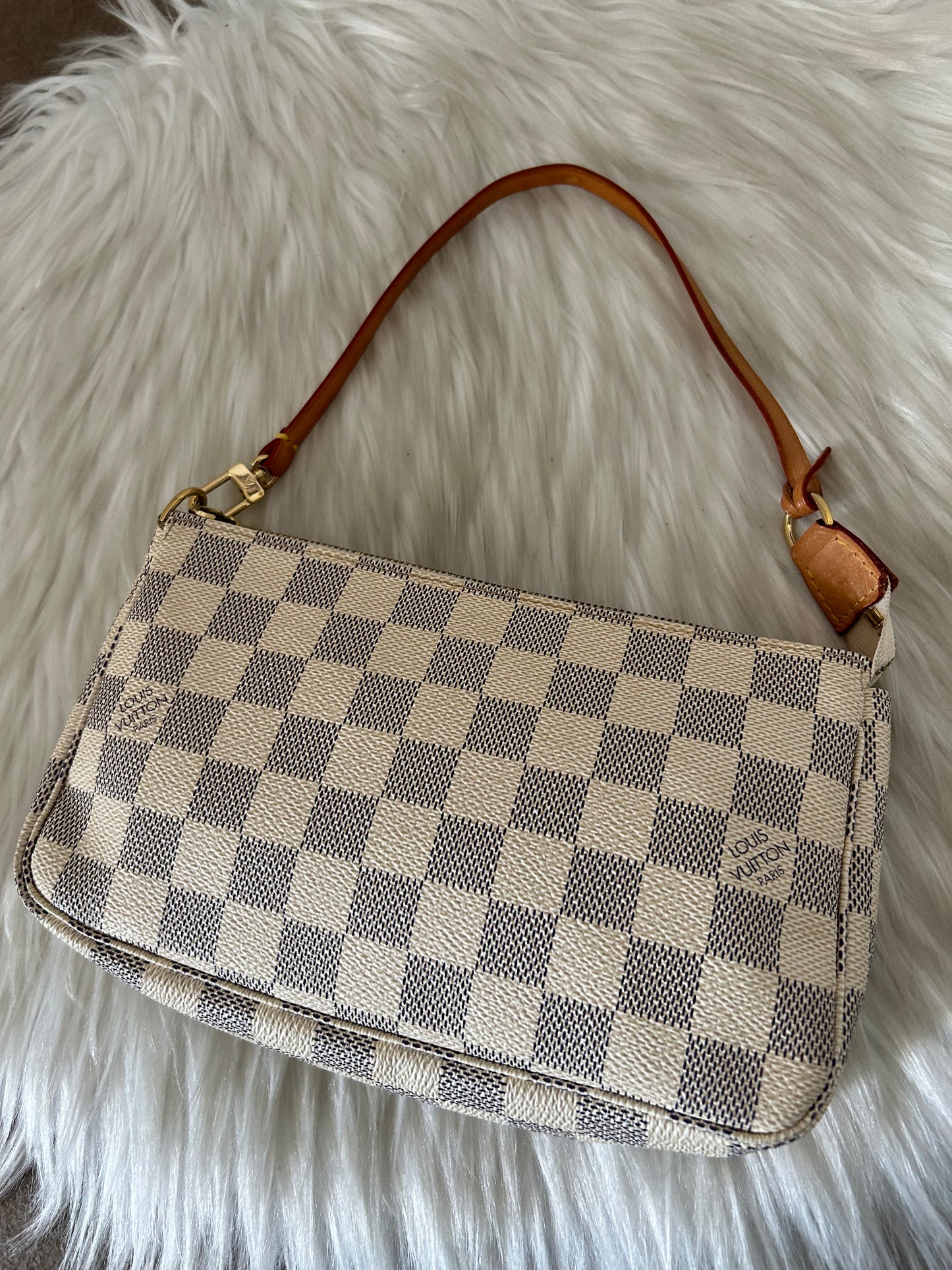 Louis Vuitton Pochette Accessoire Damier Azur