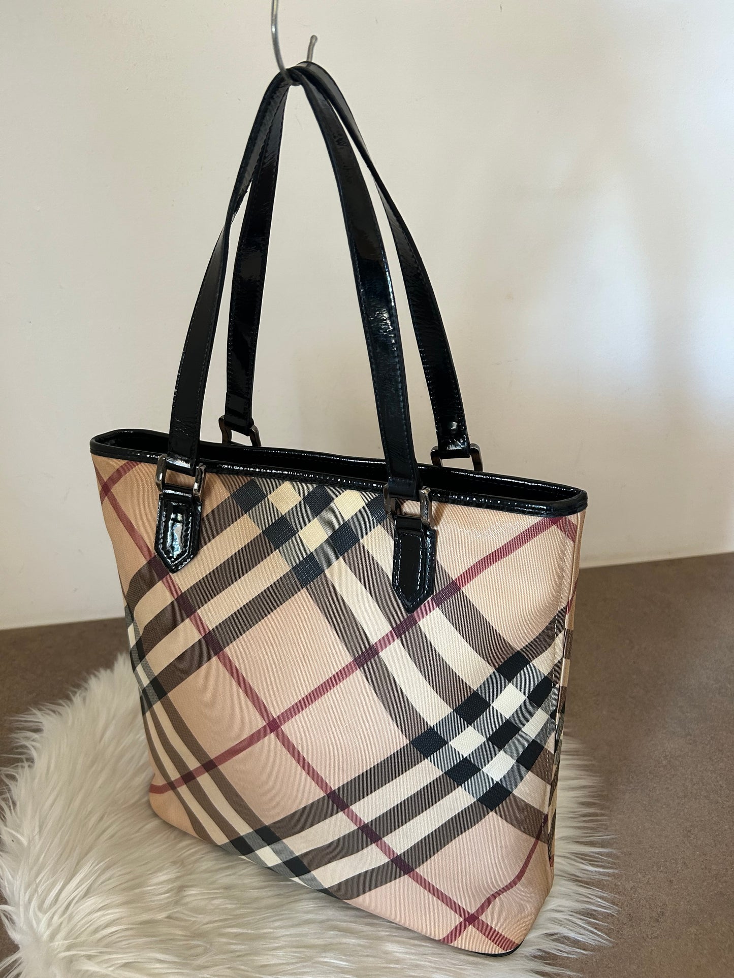 Burberry tote Check