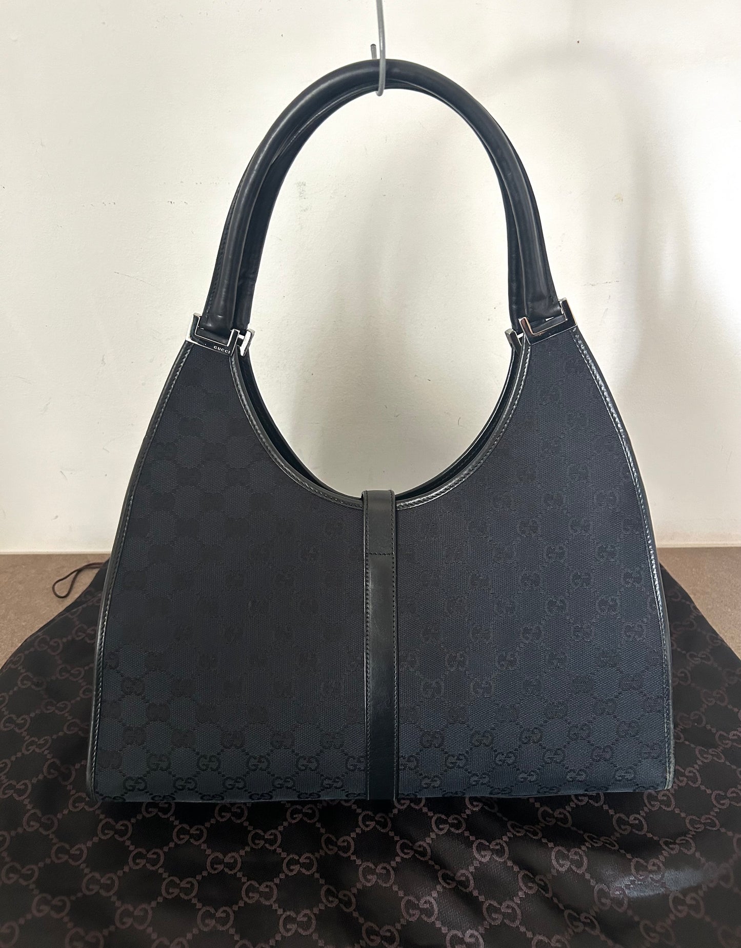 Gucci Jackie nera in monogram
