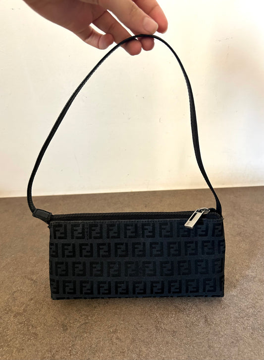 Fendi baguette zucchino nera