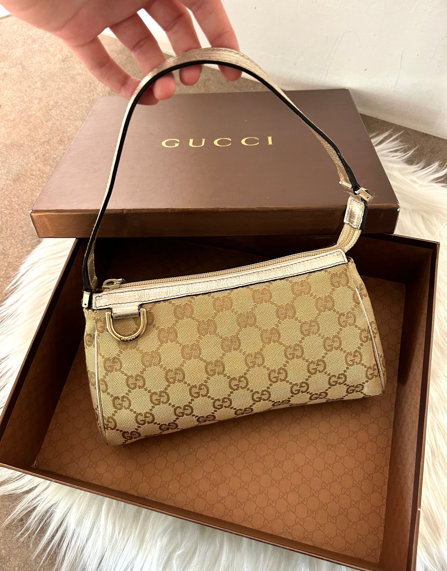 Pochette Gucci Abbey con scatola in monogram