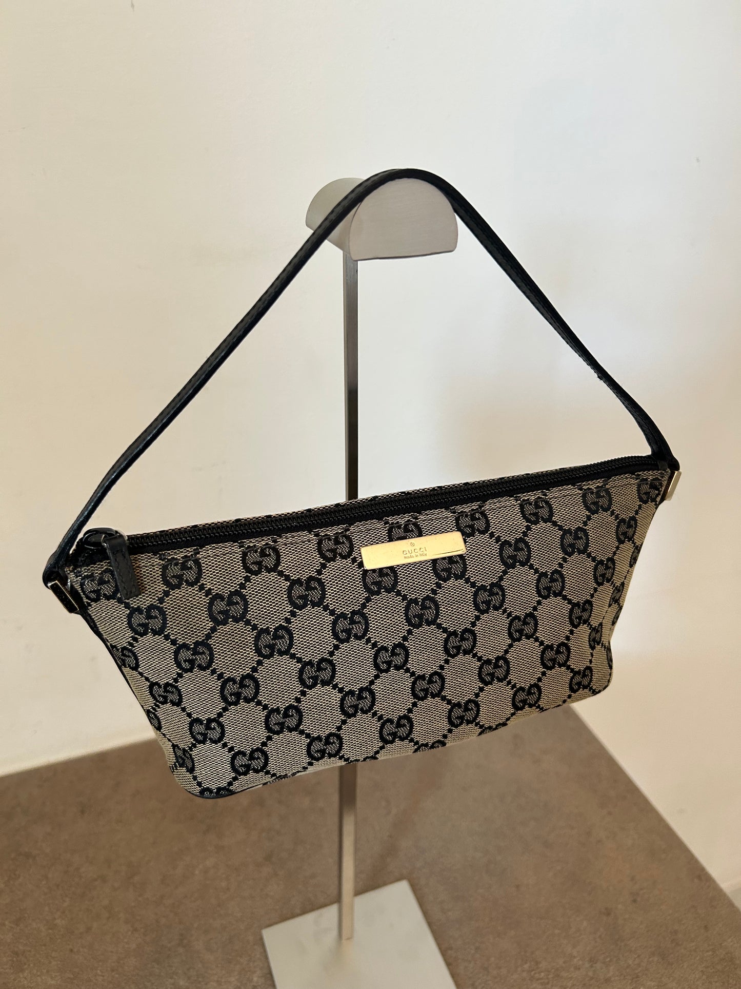 Gucci Boat in monogram